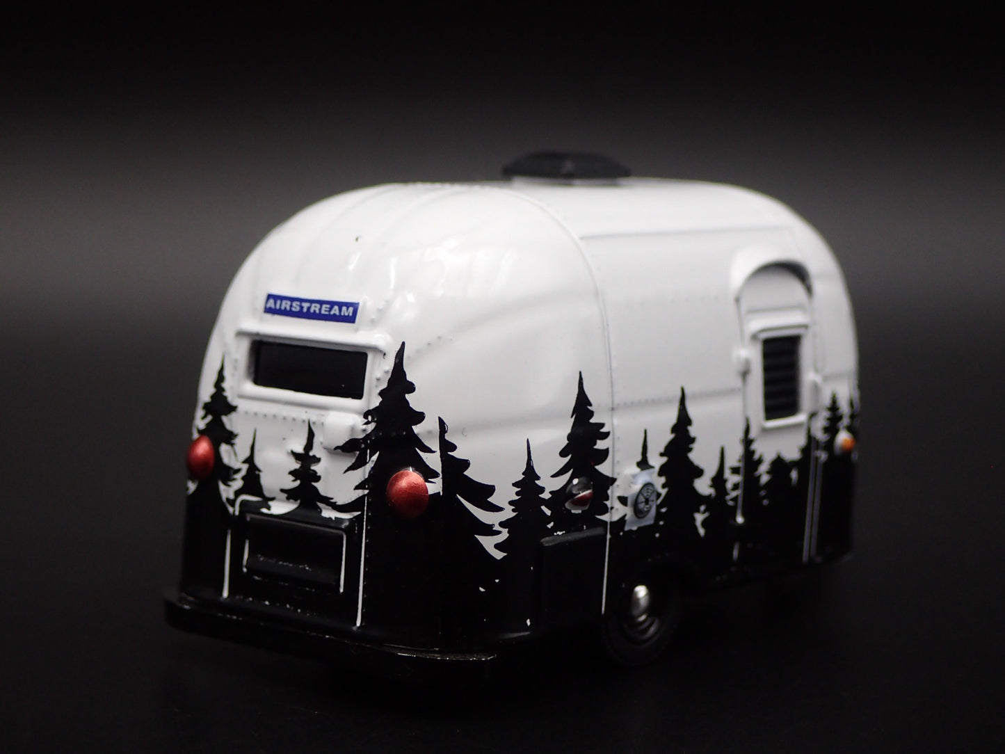 AIRSTREAM 16' BAMBI SPORT TRAILER CAMPER 1/64 SCALE DIORAMA DIECAST MODEL CAR