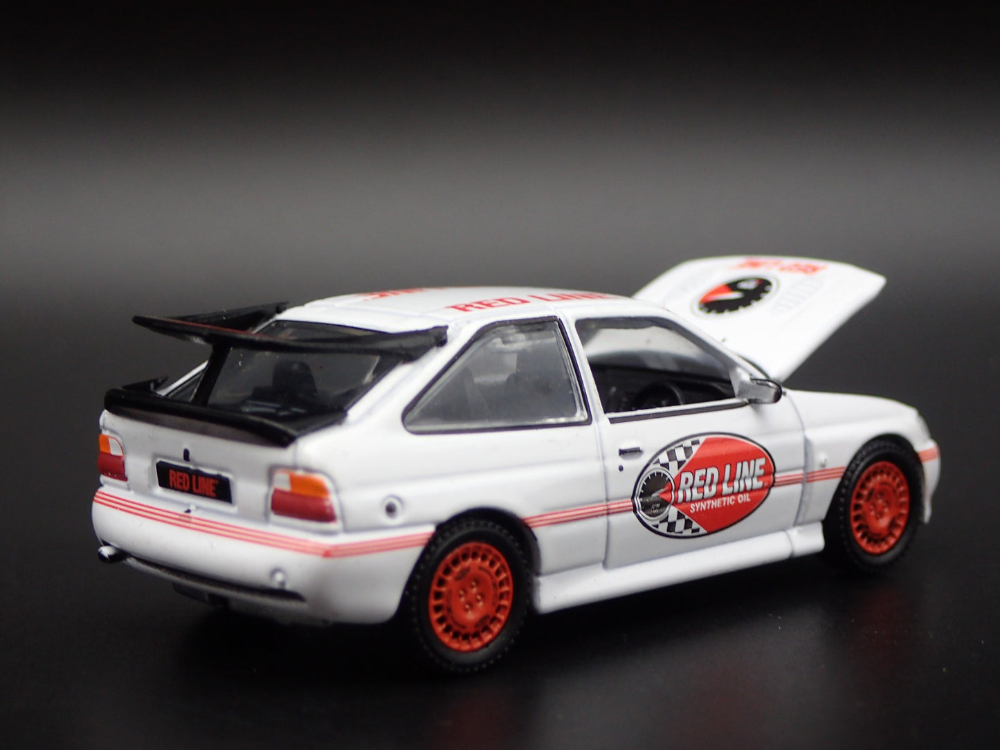 1995 95 FORD ESCORT RS COSWORTH RALLY RED LINE OIL 1:64 SCALE DIECAST MODEL CAR
