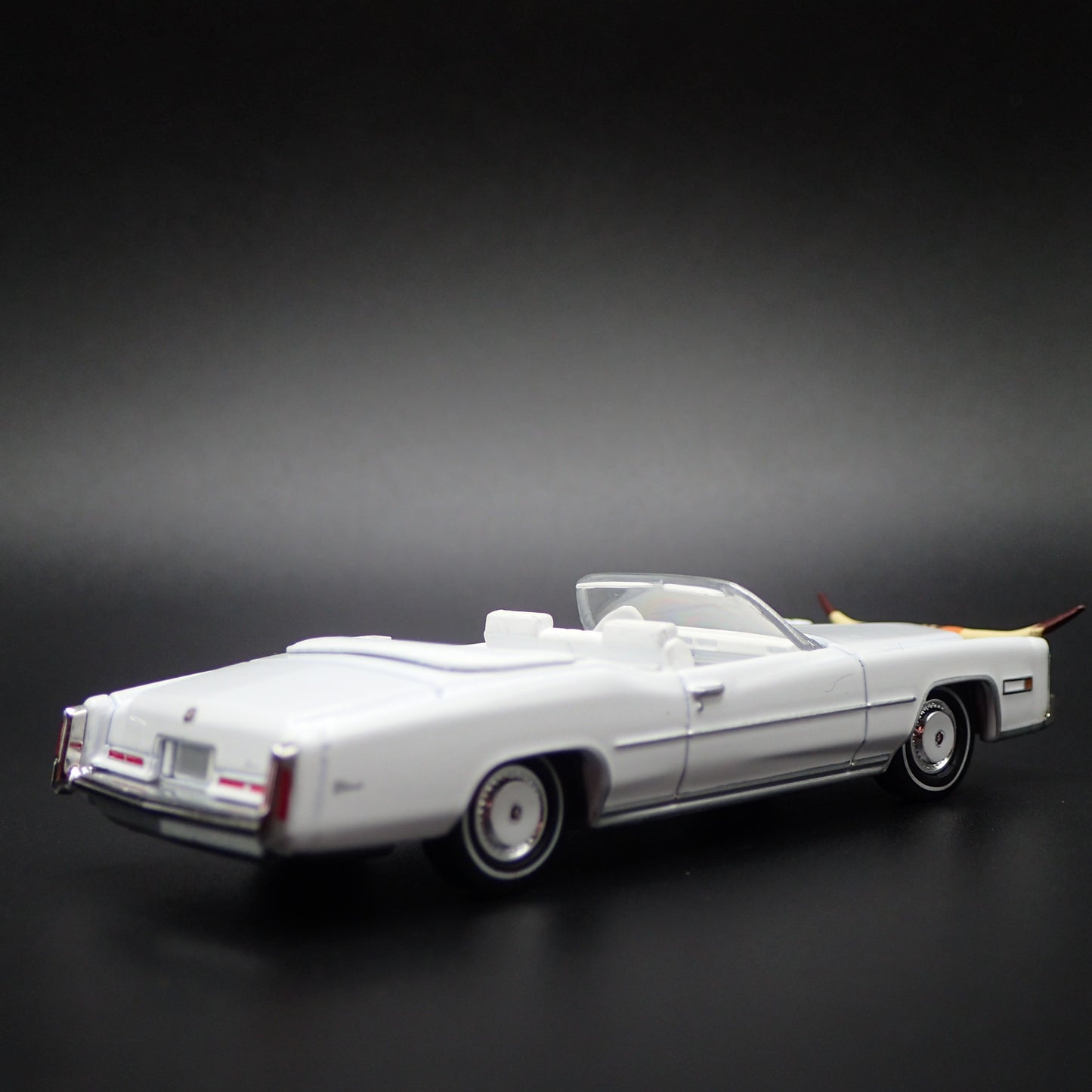 1976 CADILLAC ELDORADO CONVERTIBLE BOSS HOGG DUKES 1:64 SCALE DIECAST MODEL CAR