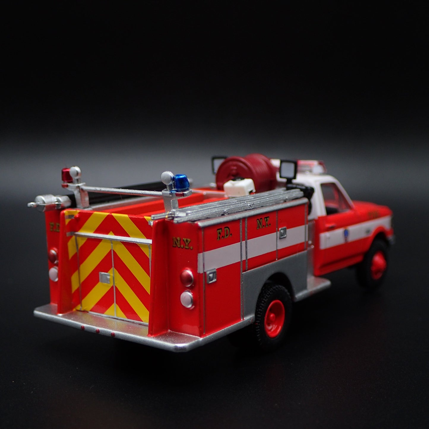 1987 87 FORD F350 MINI PUMPER FIRE TRUCK FDNY NYC 1:64 SCALE DIECAST MODEL CAR
