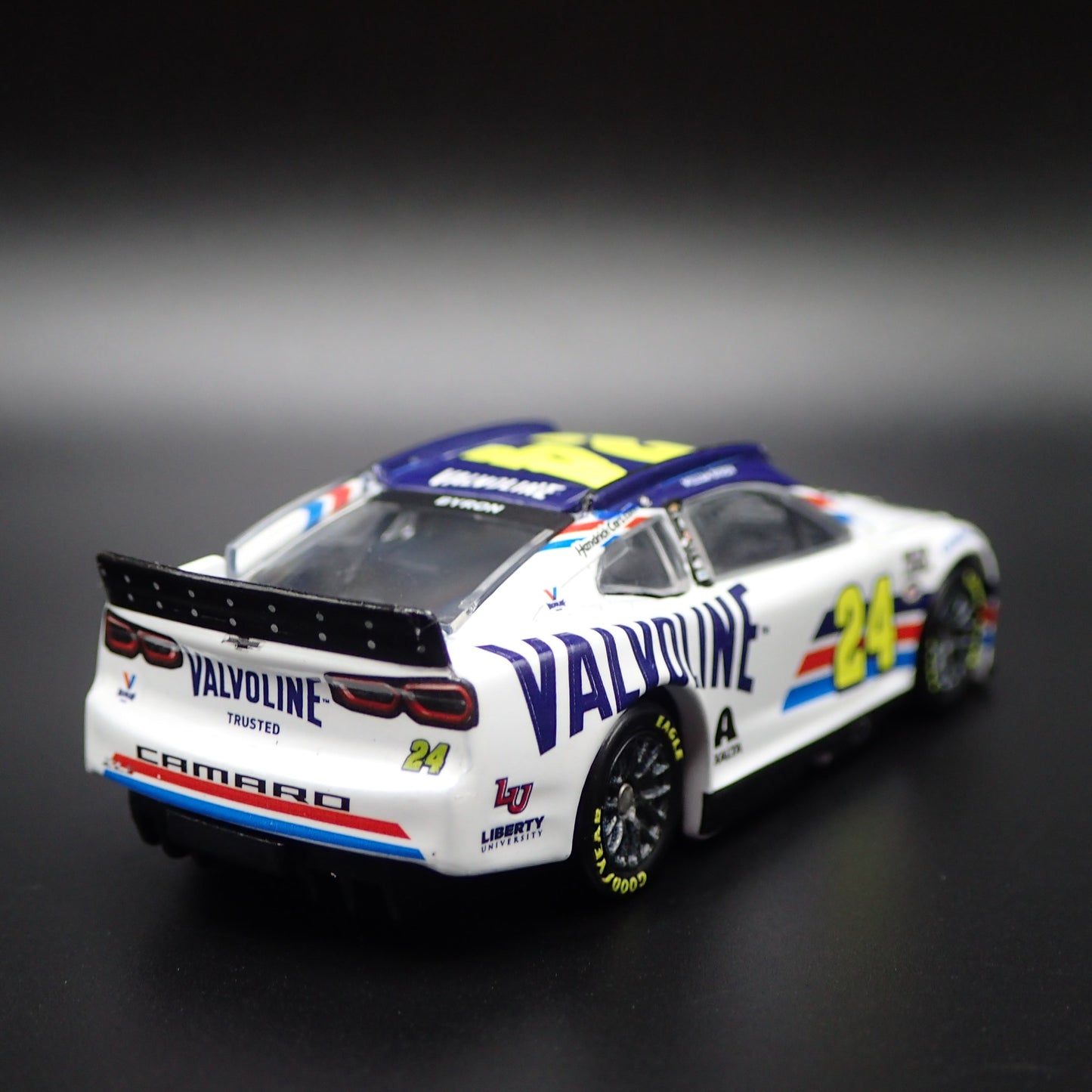 2023 CHEVY CAMARO ZL1 #24 WILLIAM BYRON VALVOLINE NASCAR 1:64 DIECAST MODEL CAR