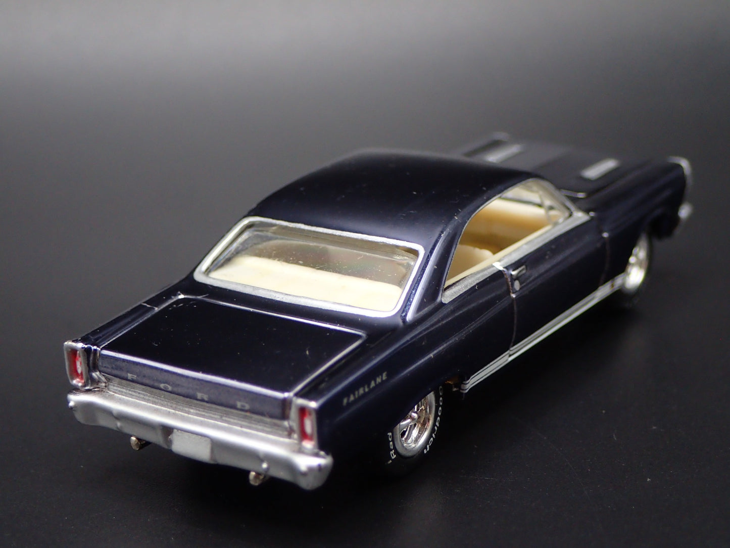 1966 66 FORD FAIRLANE GT RARE 1:64 SCALE COLLECTIBLE DIORAMA DIECAST MODEL CAR