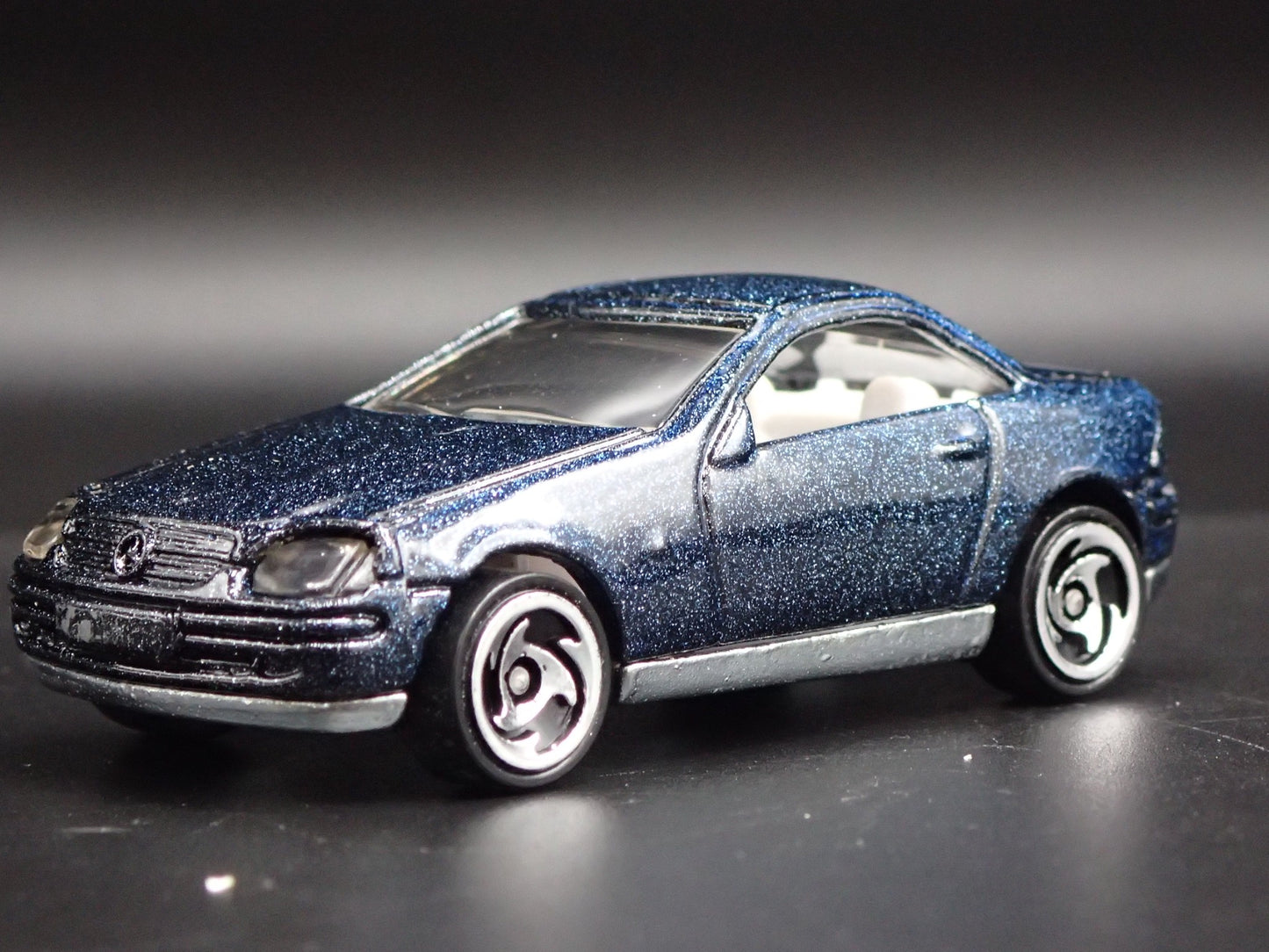 1996-2004 MERCEDES-BENZ SLK BLUE 1:64 SCALE COLLECTIBLE DIECAST MODEL CAR