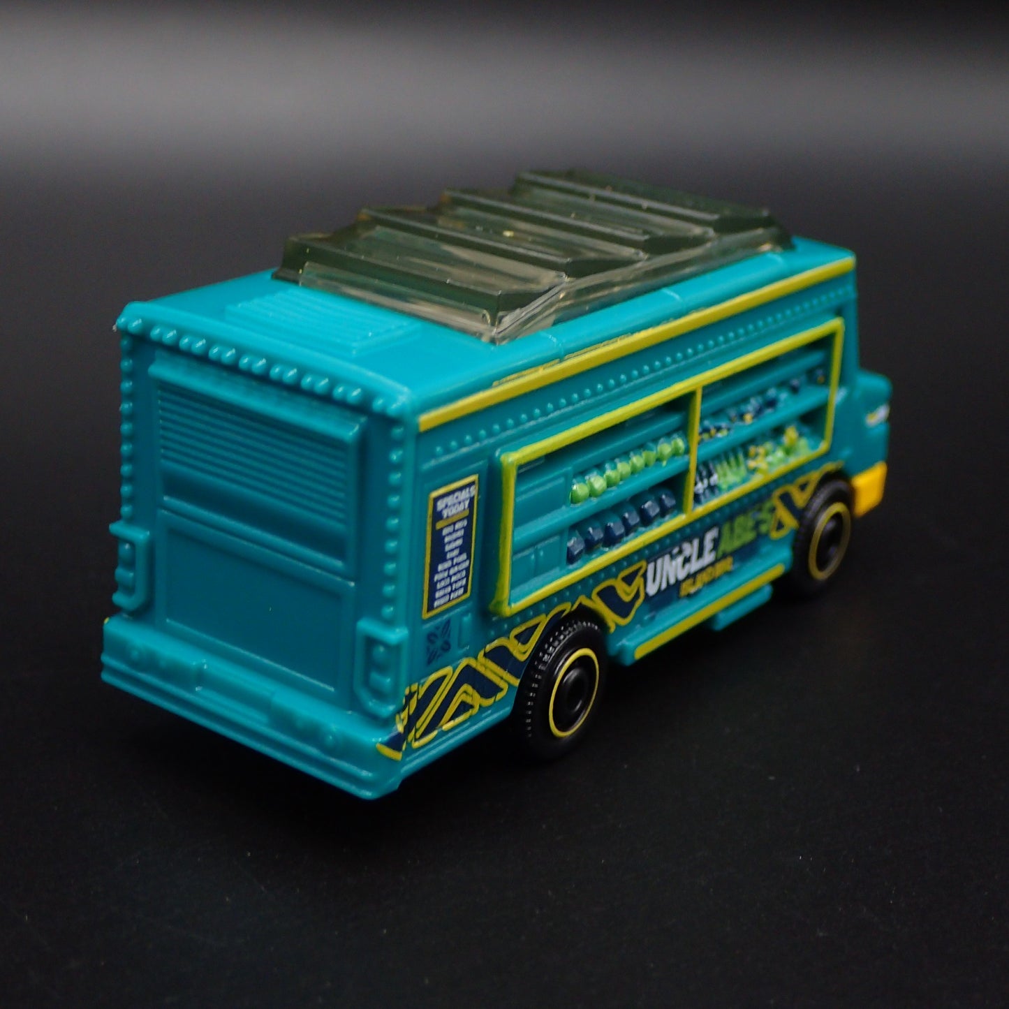 FOOD TRUCK UNCLE ABE'S ISLAND BBQ GREEN 1:64 MB SCALE DIORAMA DIECAST MODEL CAR