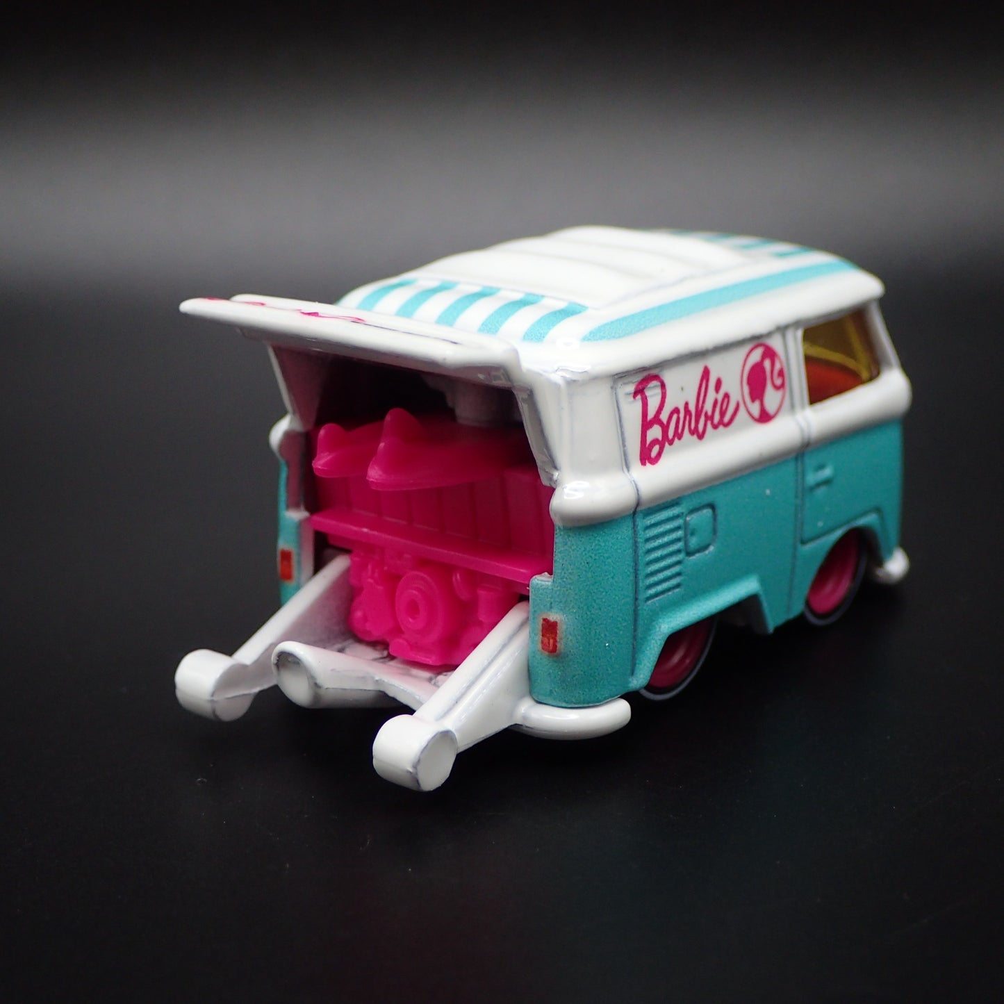 VW VOLKSWAGEN KOOL KOMBI MINI BUS VAN BARBIE RARE 1:64 SCALE DIECAST MODEL CAR