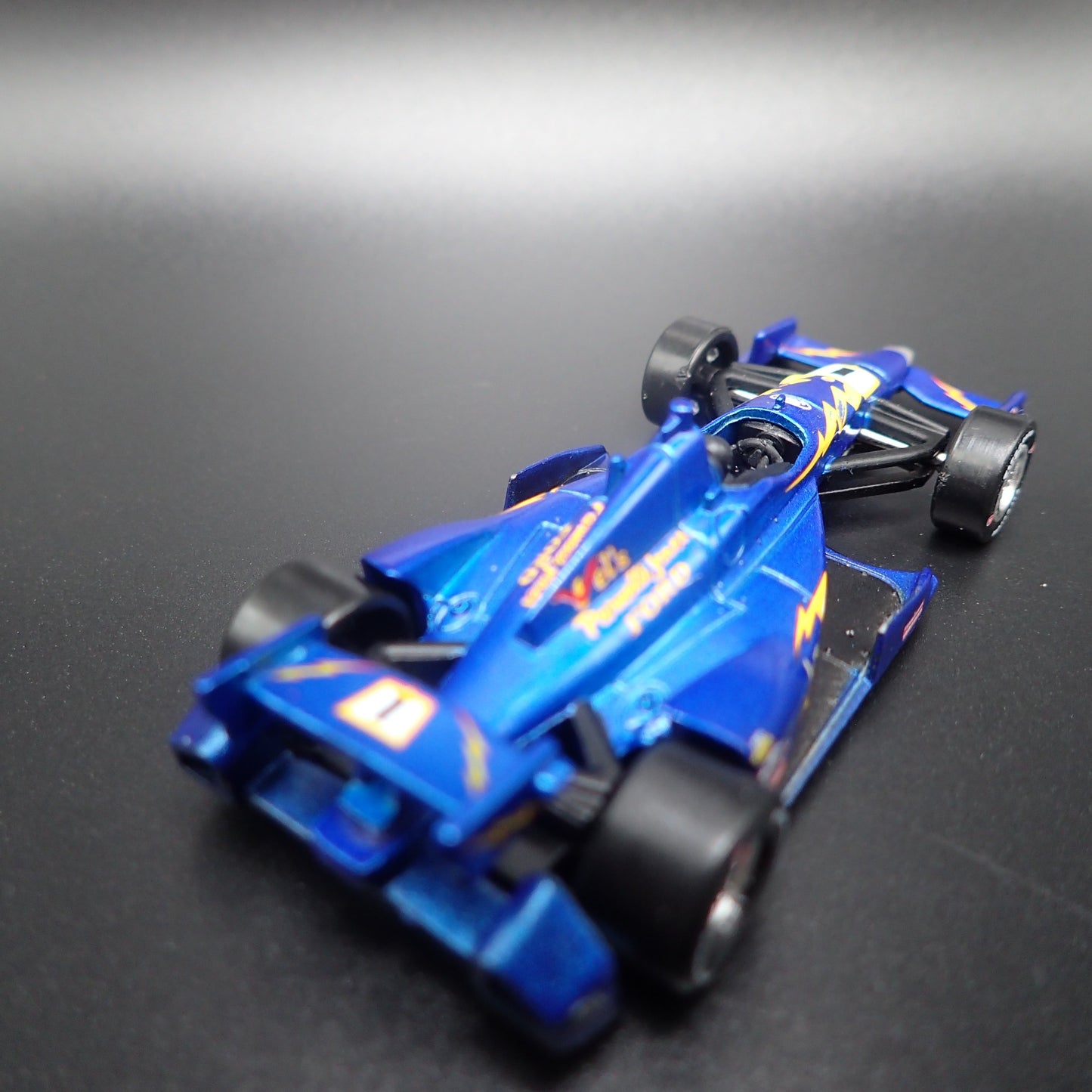 2013 13 INDY 500 JOHNNY LIGHTNING SPECIAL 1 TRIBUTE 1:64 SCALE DIECAST MODEL CAR