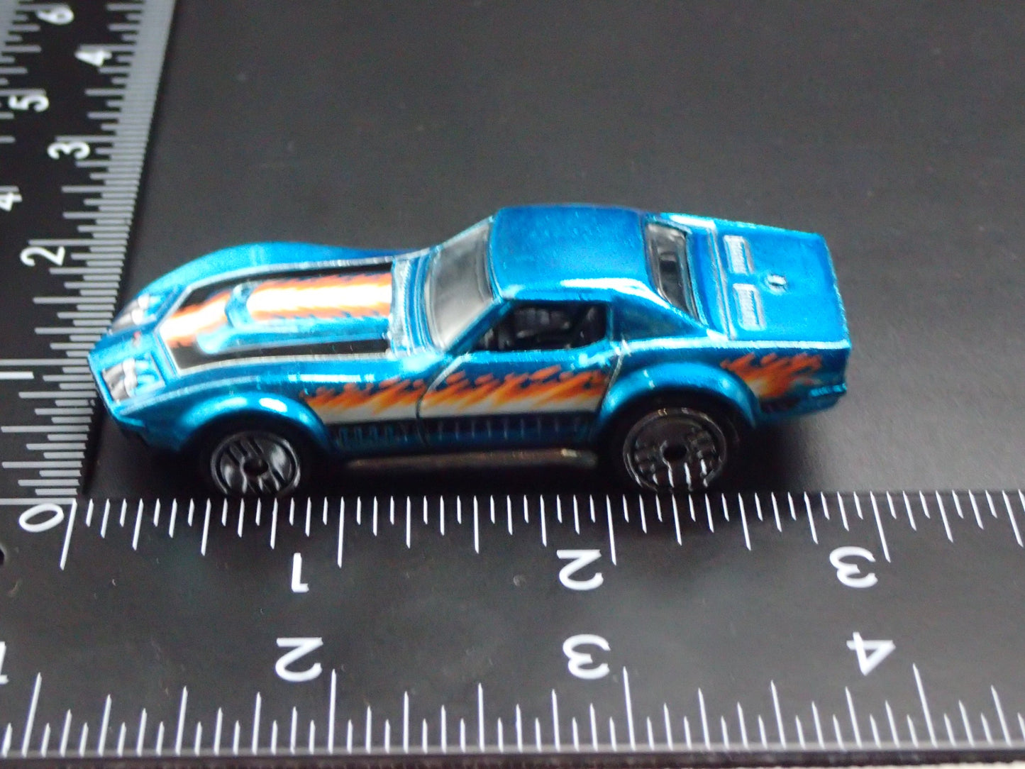 1969 69 CHEVY CHEVROLET COPO CORVETTE BLUE 1:64 SCALE DIORAMA DIECAST MODEL CAR