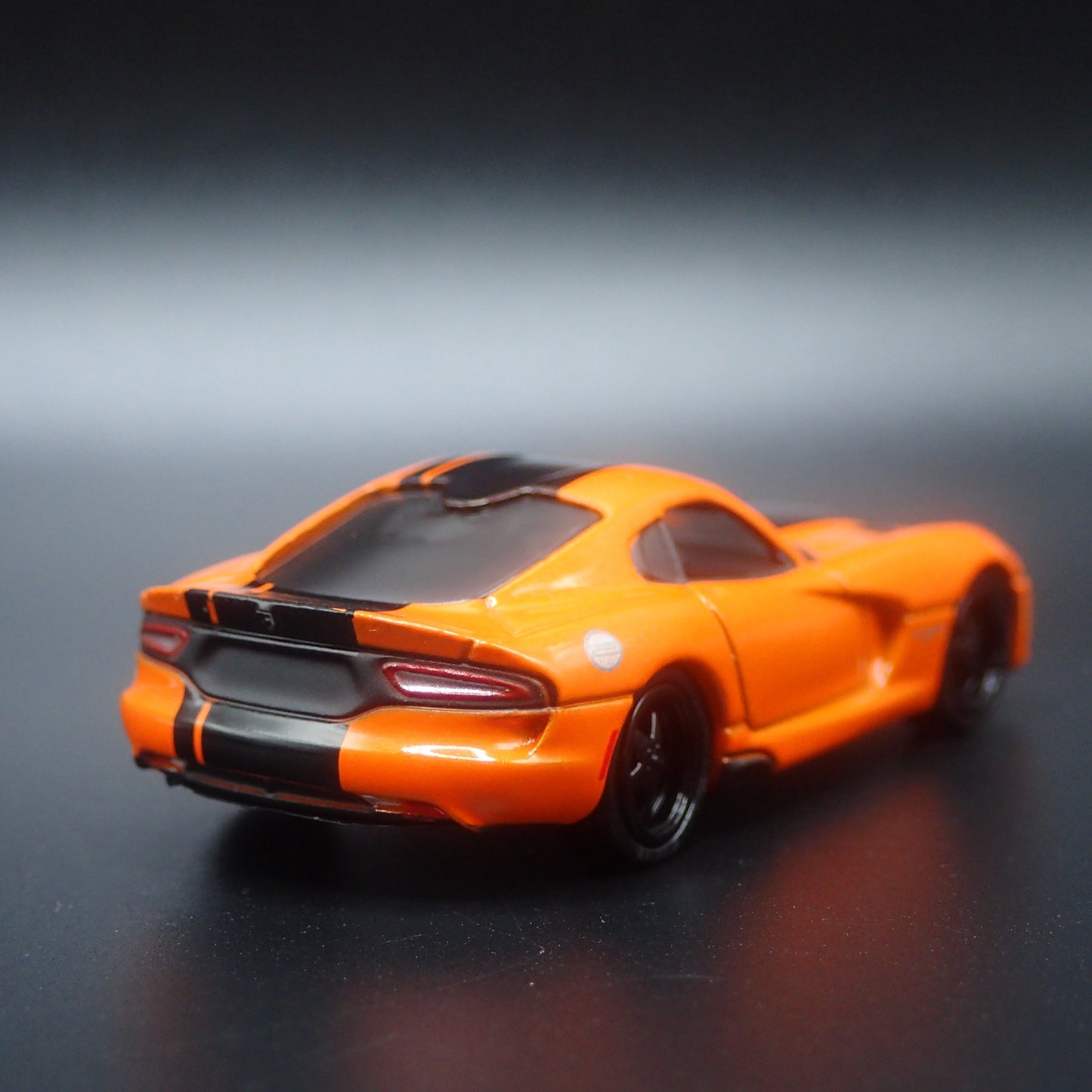 2013- 2017 DODGE VIPER GTC RARE 1/64 SCALE COLLECTIBLE DIORAMA DIECAST MODEL CAR