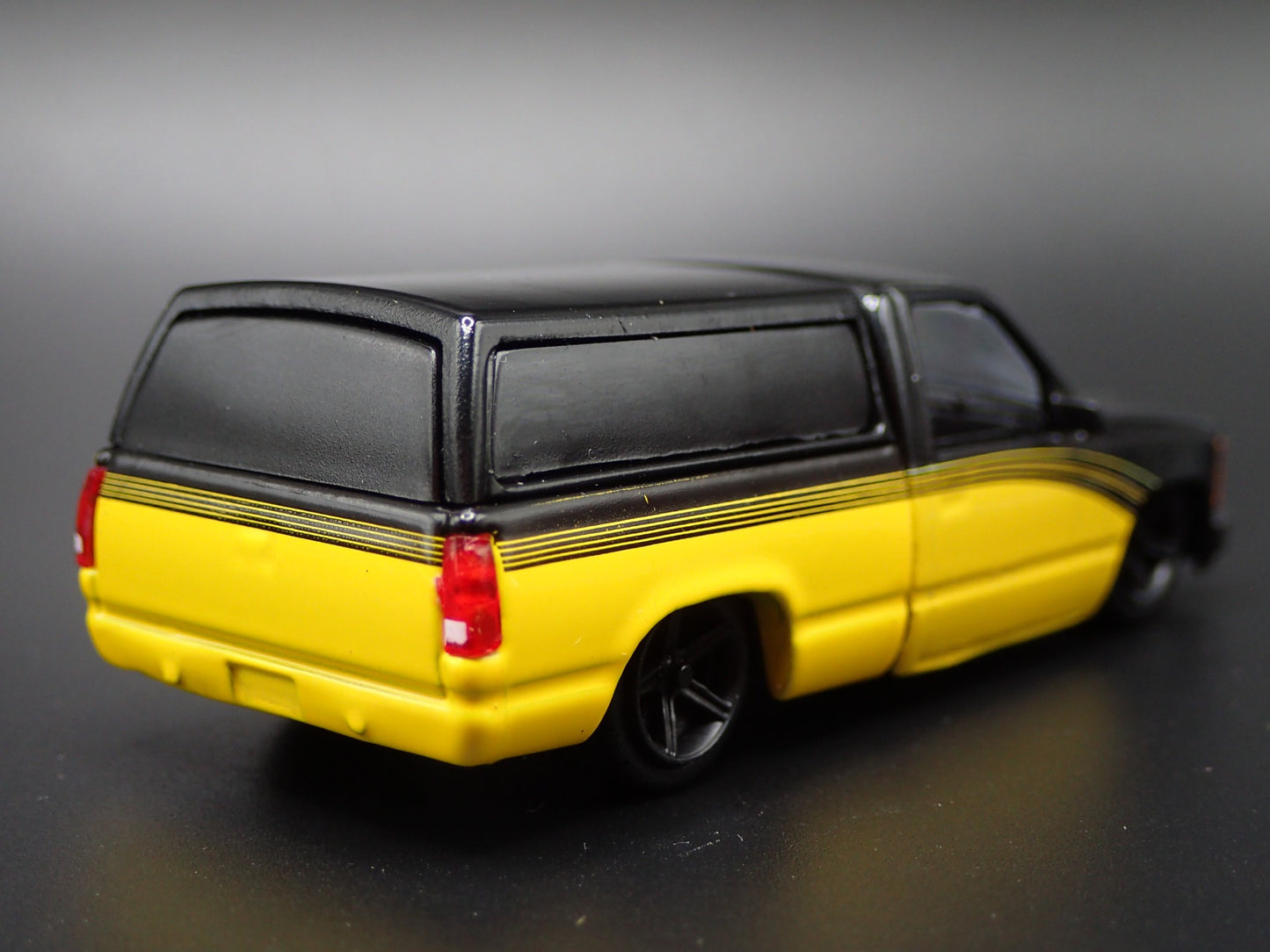 1992 92 CHEVY CHEVROLET C1500 SS 454 PICKUP TRUCK 1:64 SCALE DIECAST MODEL CAR