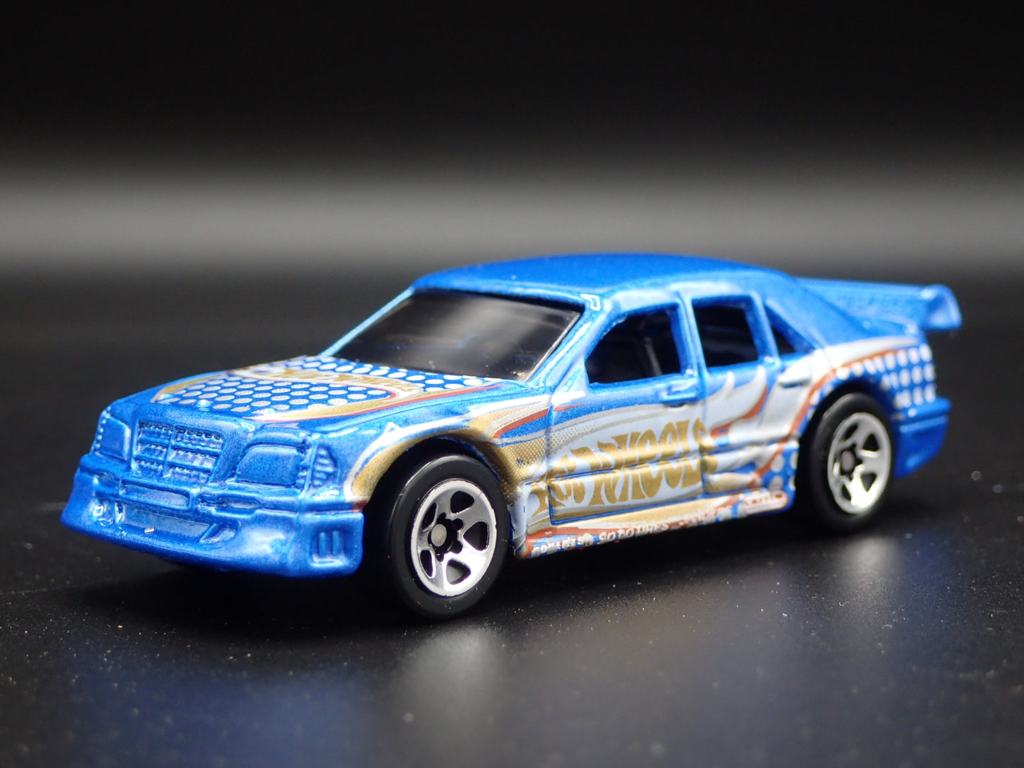 1993-1999 MERCEDES-BENZ C CLASS BLUE 1:64 SCALE COLLECTIBLE DIECAST MODEL CAR