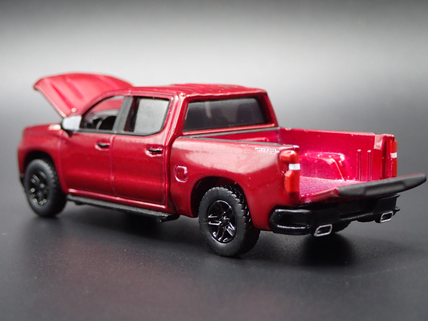 2019 19 CHEVY CHEVROLET SILVERADO Z71 TRAIL BOSS 1:64 SCALE DIECAST MODEL CAR