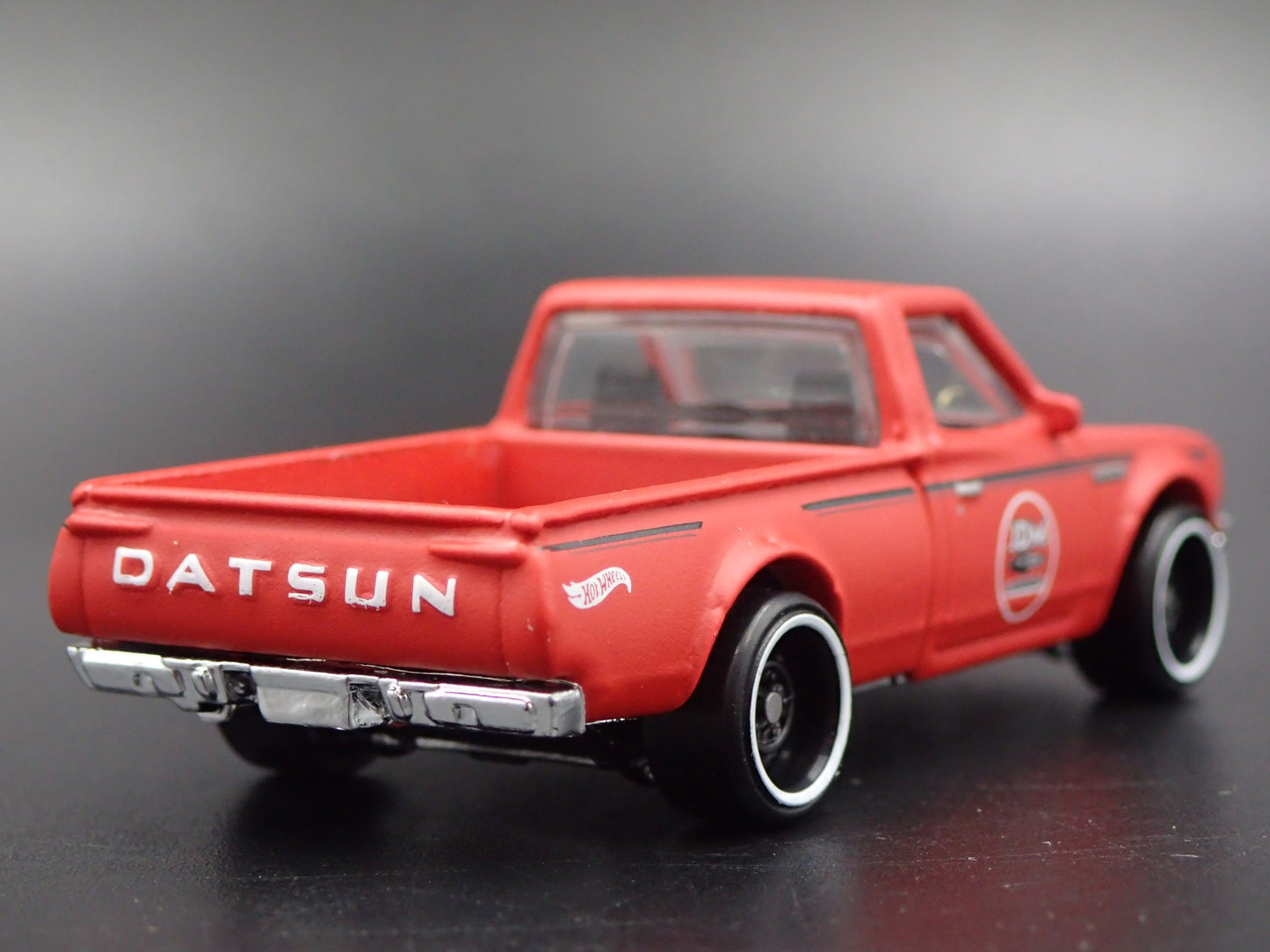 1973-1979 DATSUN 620 PICKUP TRUCK JDM RED 1:64 SCALE DIORAMA DIECAST MODEL CAR
