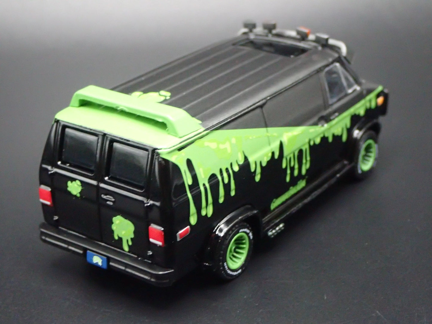 1983 83 GMC VANDURA VAN BLACK GPK 1/64 SCALE COLLECTIBLE DIECAST MODEL CAR