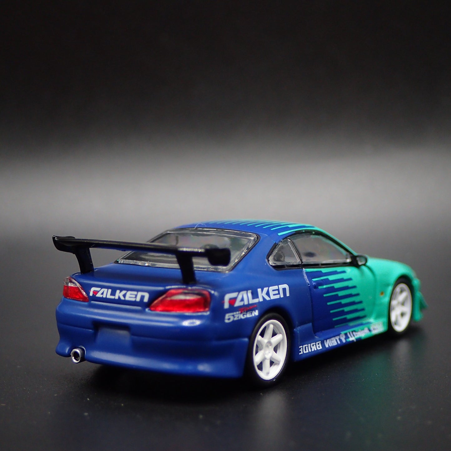 1999-2002 NISSAN SILVIA S15 VERTEX FALKEN 1:64 SCALE DIORAMA DIECAST MODEL CAR