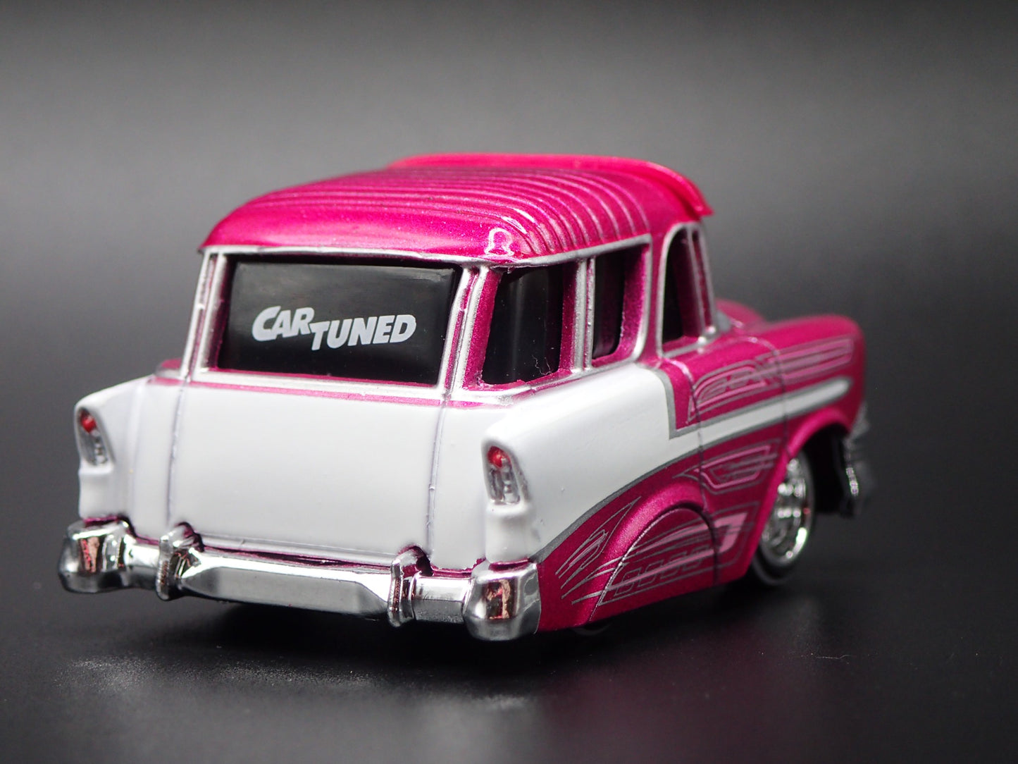 1956 56 CHEVY CHEVROLET NOMAD WAGON TUNED 1:64 SCALE DIORAMA DIECAST MODEL CAR