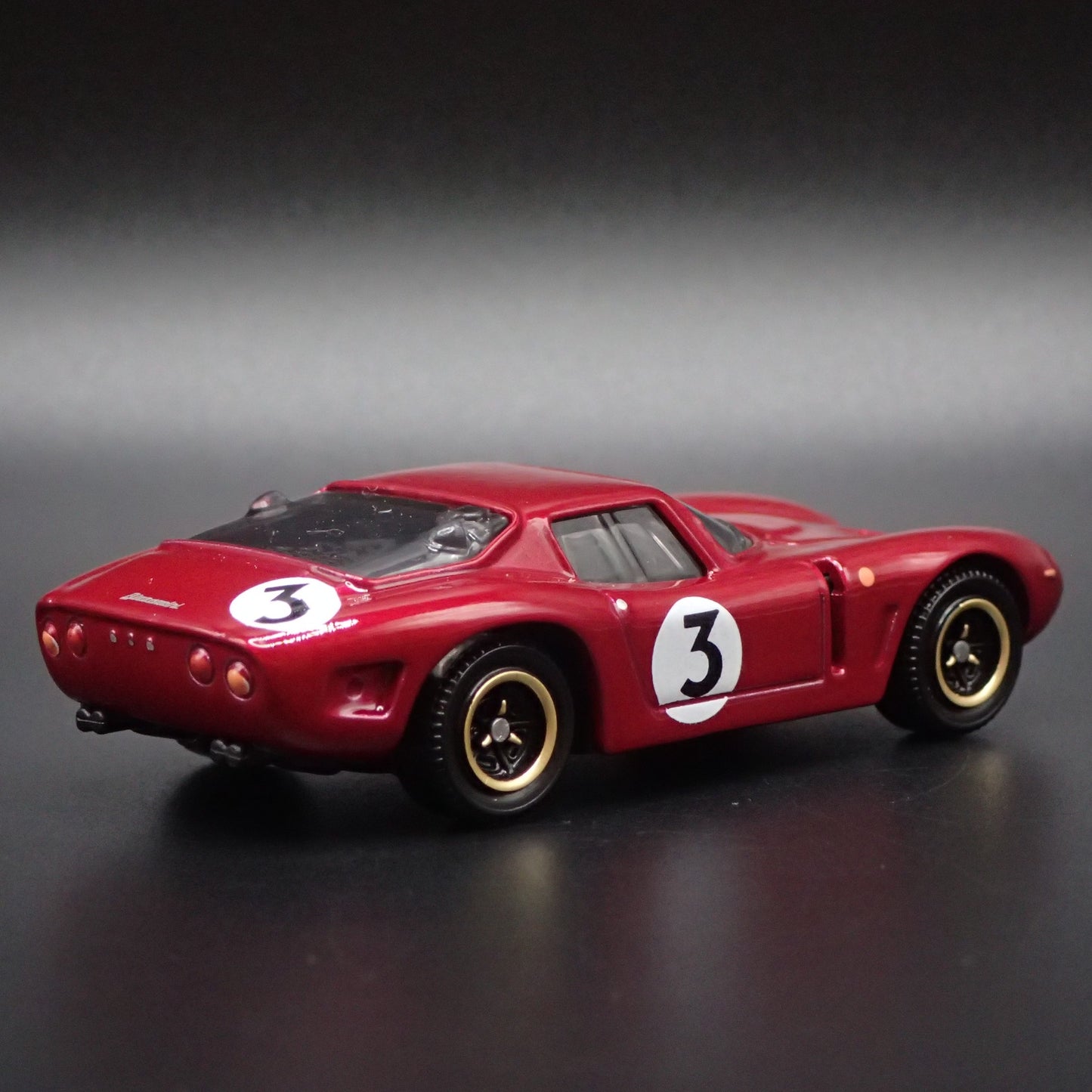 BIZZARRINI 5300 GT CORSA REVIVAL RED RARE 1:64 SCALE DIORAMA DIECAST MODEL CAR
