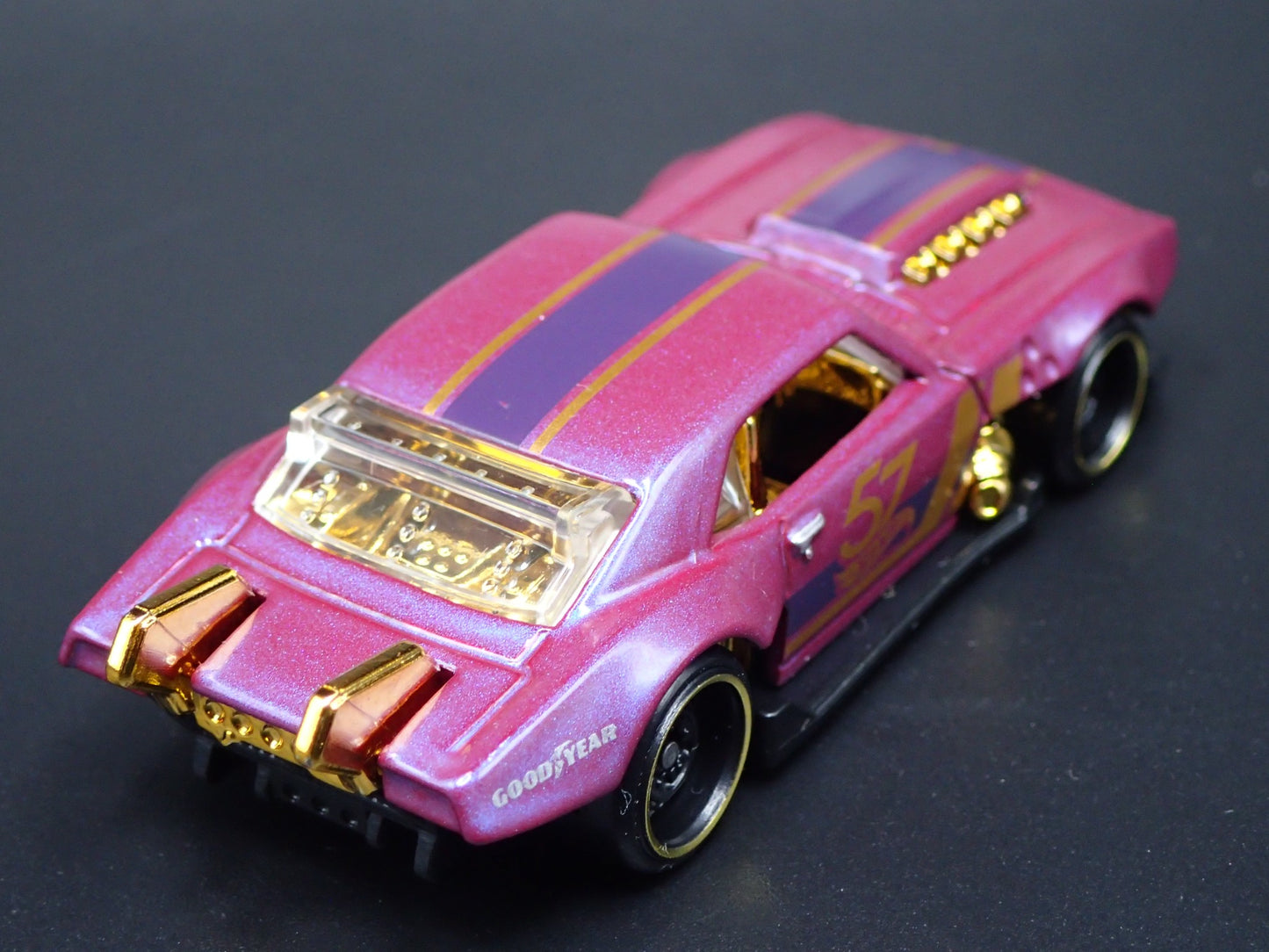 1968 68 CHEVY CHEVROLET CAMARO CUSTOM 1:64 SCALE DIORAMA DIECAST MODEL CAR