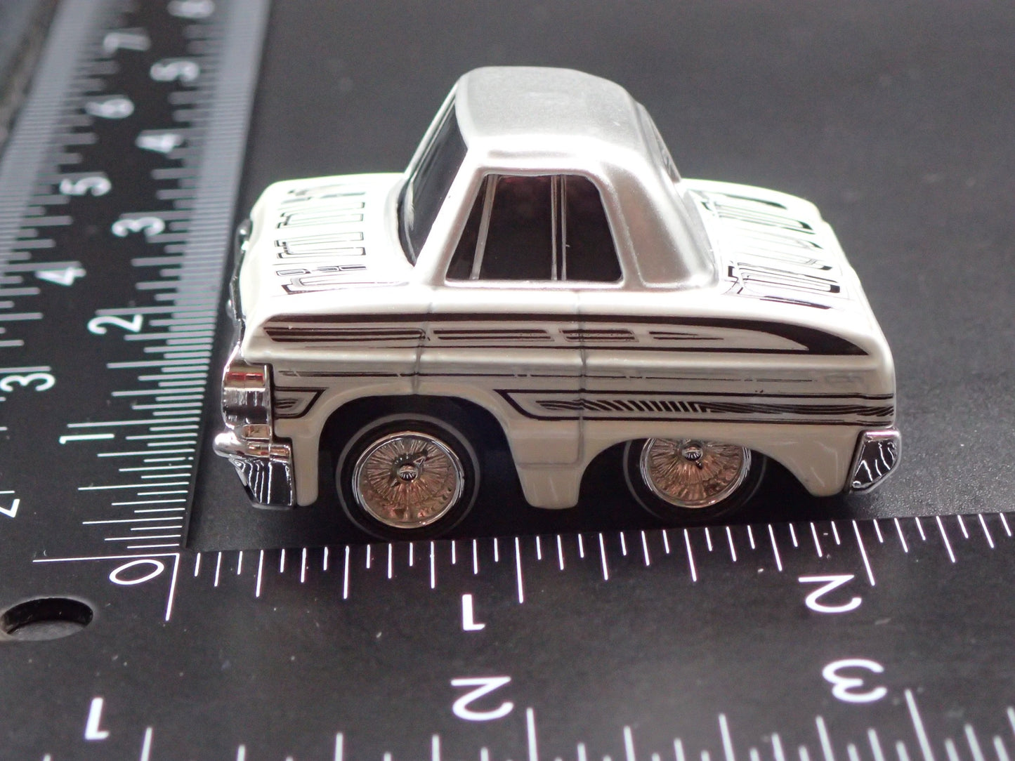 1964 64 CHEVY CHEVROLET IMPALA CAR TUNED WHITE 1:64 SCALE DIECAST MODEL CAR