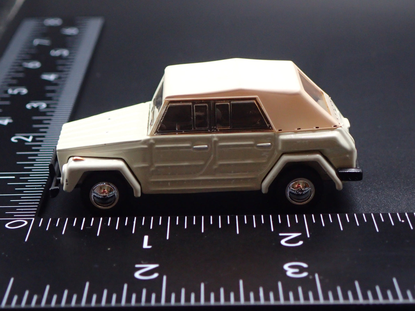 VOLKSWAGEN THING TYPE 181 TAN 1:64 SCALE COLLECTIBLE DIORAMA DIECAST MODEL CAR