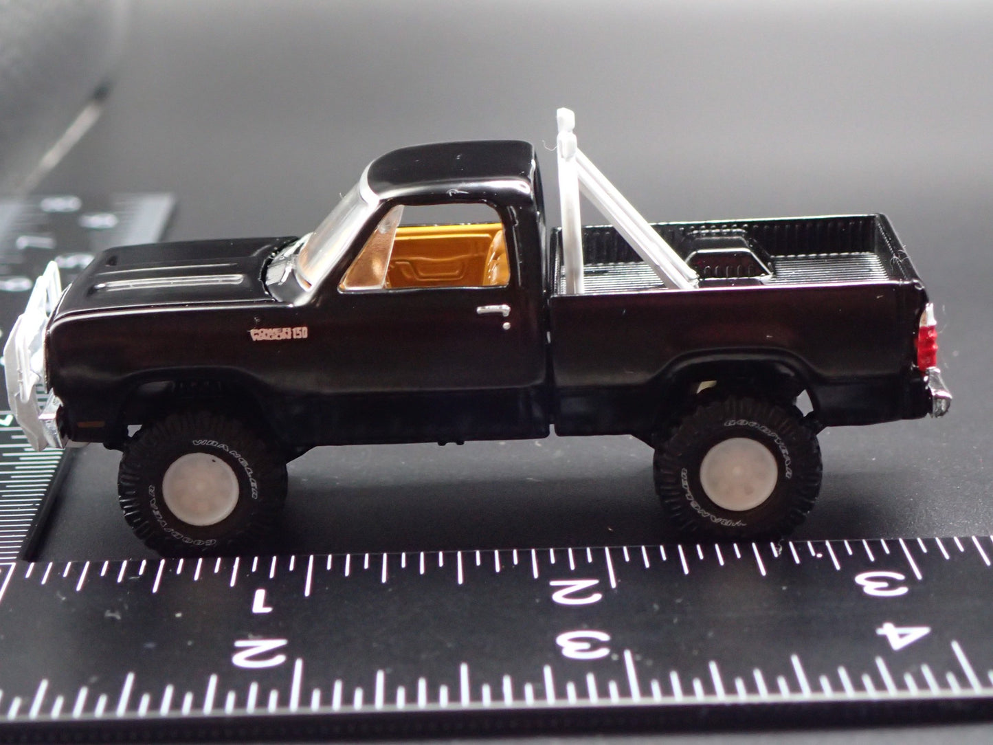1978 78 DODGE 150 POWER WAGON PICKUP TRUCK. 1/64 SCALE DIORAMA DIECAST MODEL CAR