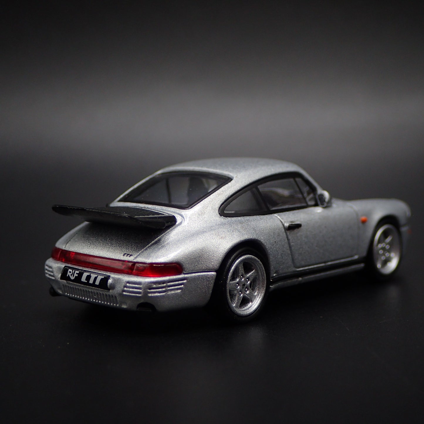 1987-1996 PORSCHE 911 CARRERA 3.2 RUF CTR 1:64 SCALE DIORAMA DIECAST MODEL CAR