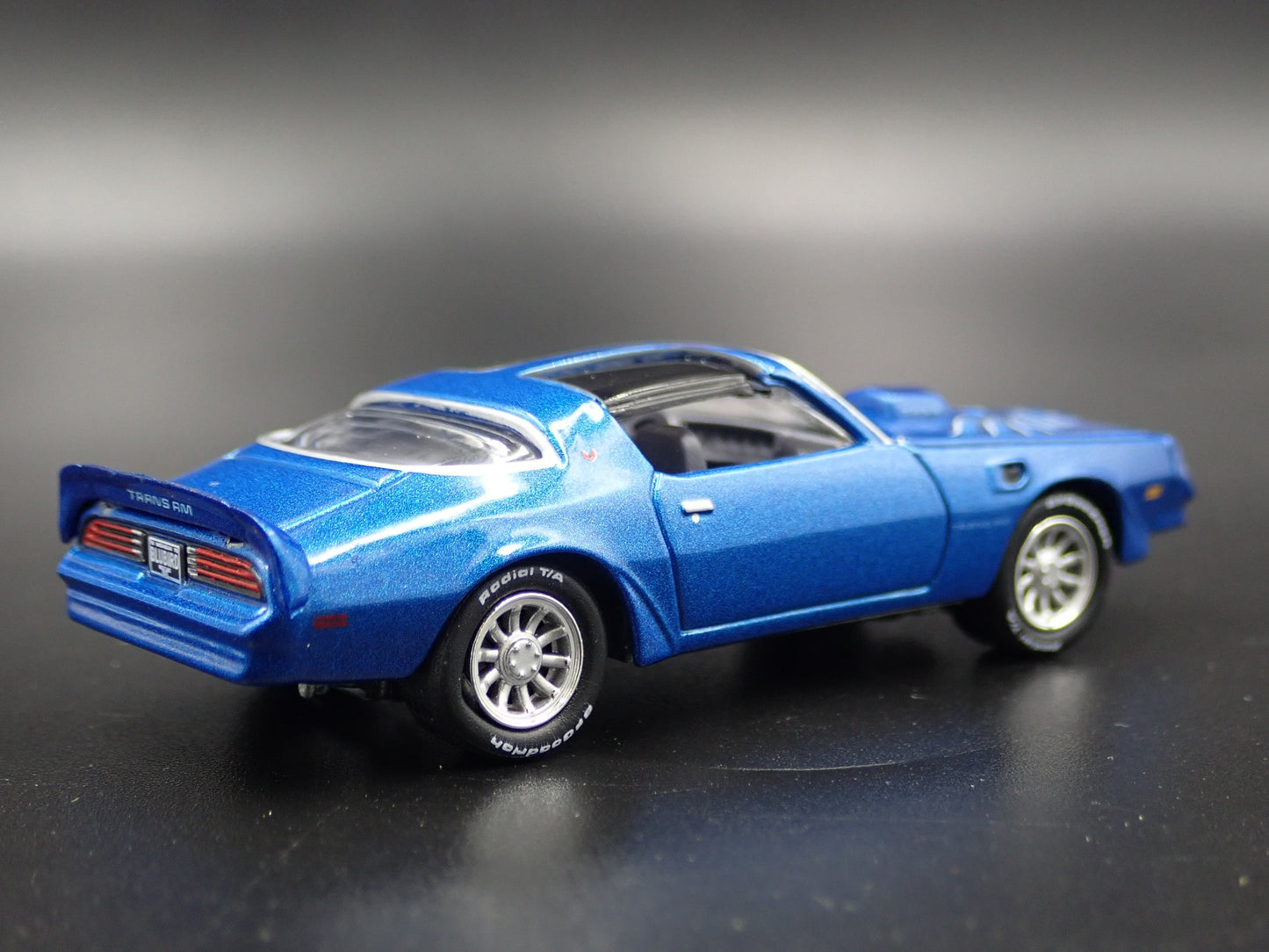 1978 78 PONTIAC FIREBIRD TRANS AM T/A 1:64 SCALE COLLECTIBLE DIECAST MODEL CAR