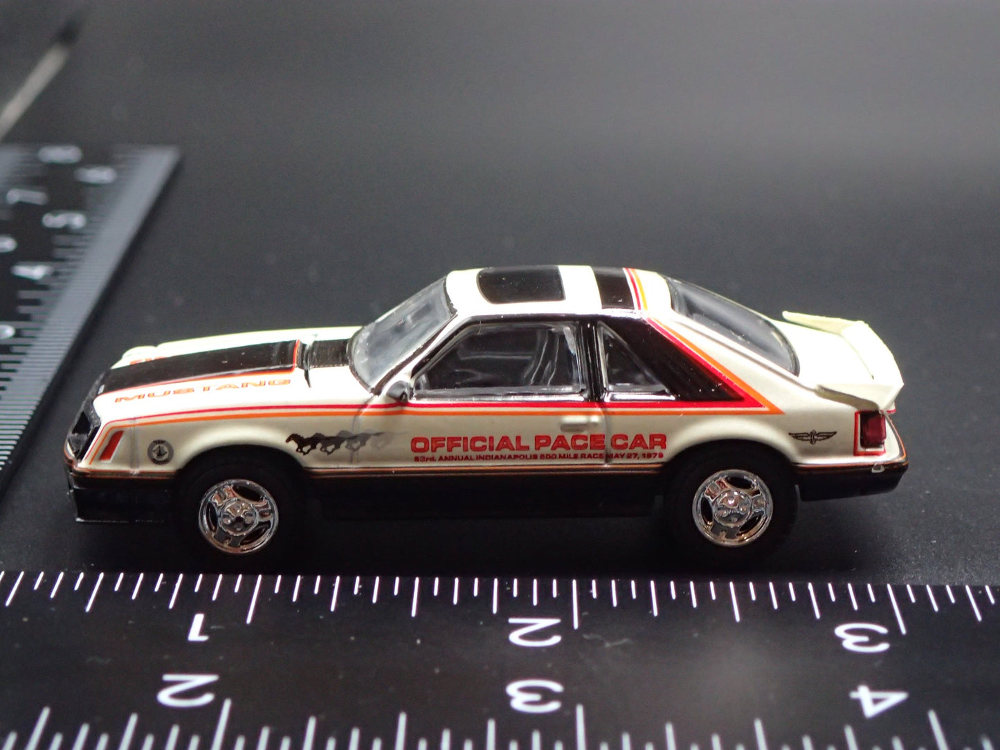 1979 79 FORD MUSTANG PACE CAR INDIANAPOLIS 500 RARE 1:64 SCALE DIECAST MODEL CAR