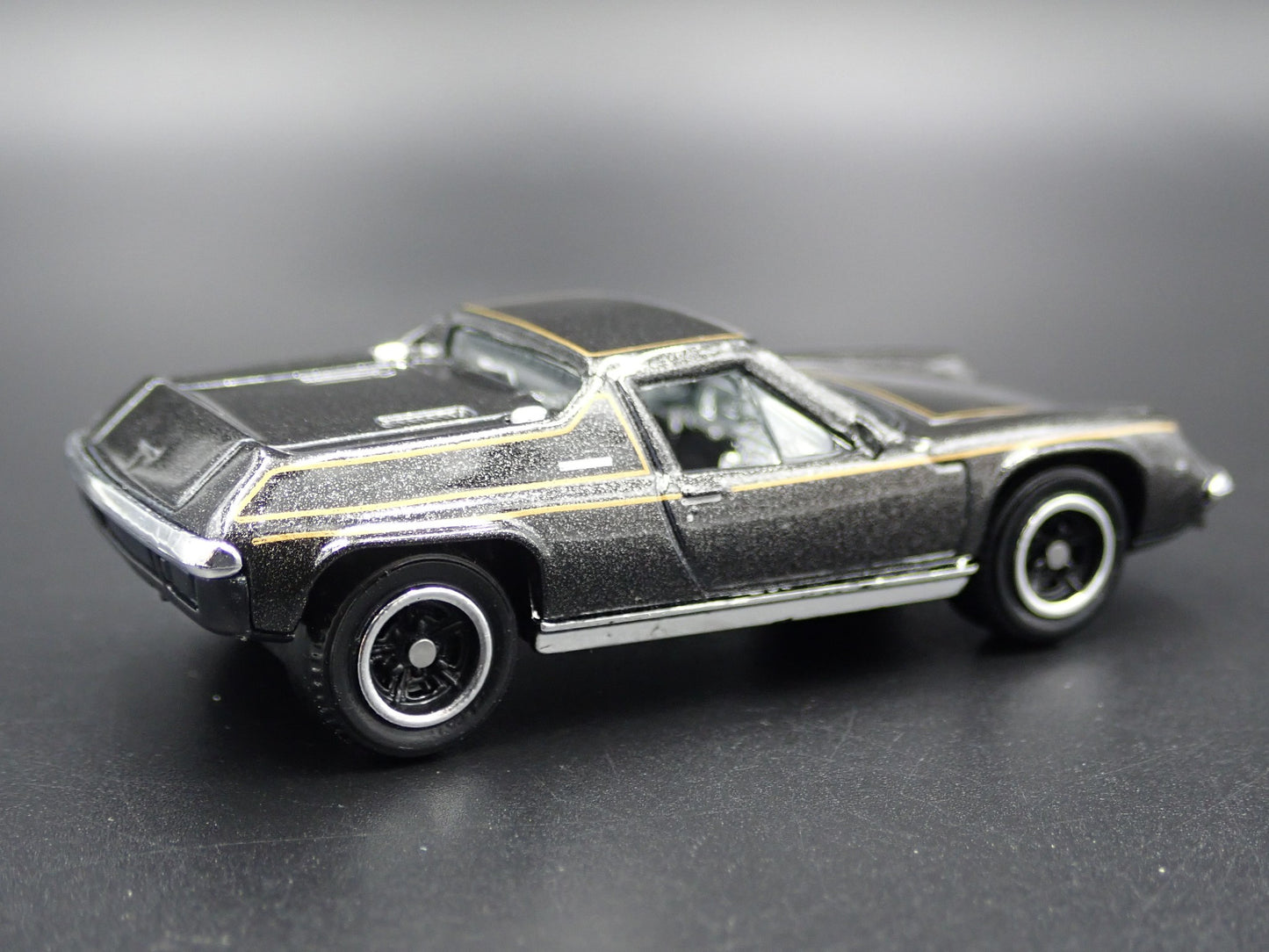 1966-1975 LOTUS EUROPA SPECIAL BROWN 1/64 SCALE DIORAMA DIECAST MODEL CAR