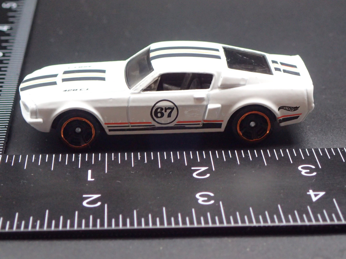 1967 67 FORD MUSTANG SHELBY GT500 FASTBACK WHITE 1:64 SCALE DIECAST MODEL CAR