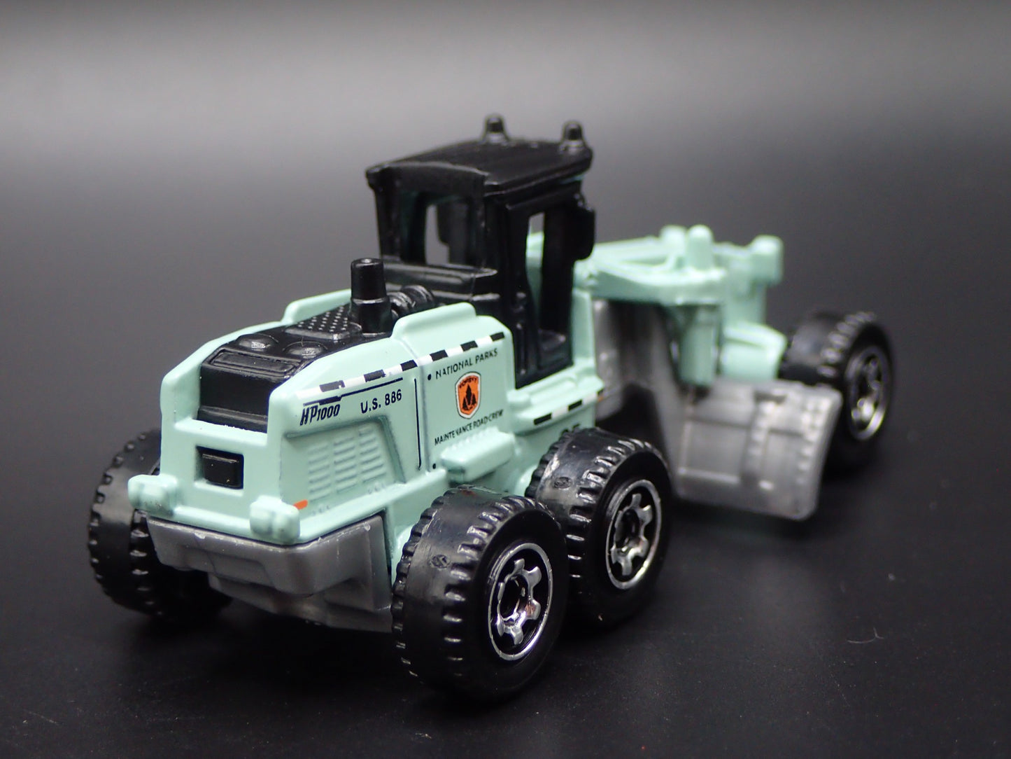 MOTOR GRADER CONSTRUCTION NATIONAL PARK RANGER 1:64 MB SCALE DIECAST MODEL CAR