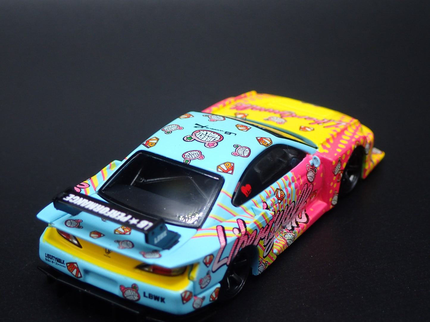 NISSAN S15 SILVIA LB SUPER SILHOUTTE LBWK KUMA 1:64 SCALE DIECAST MODEL CAR