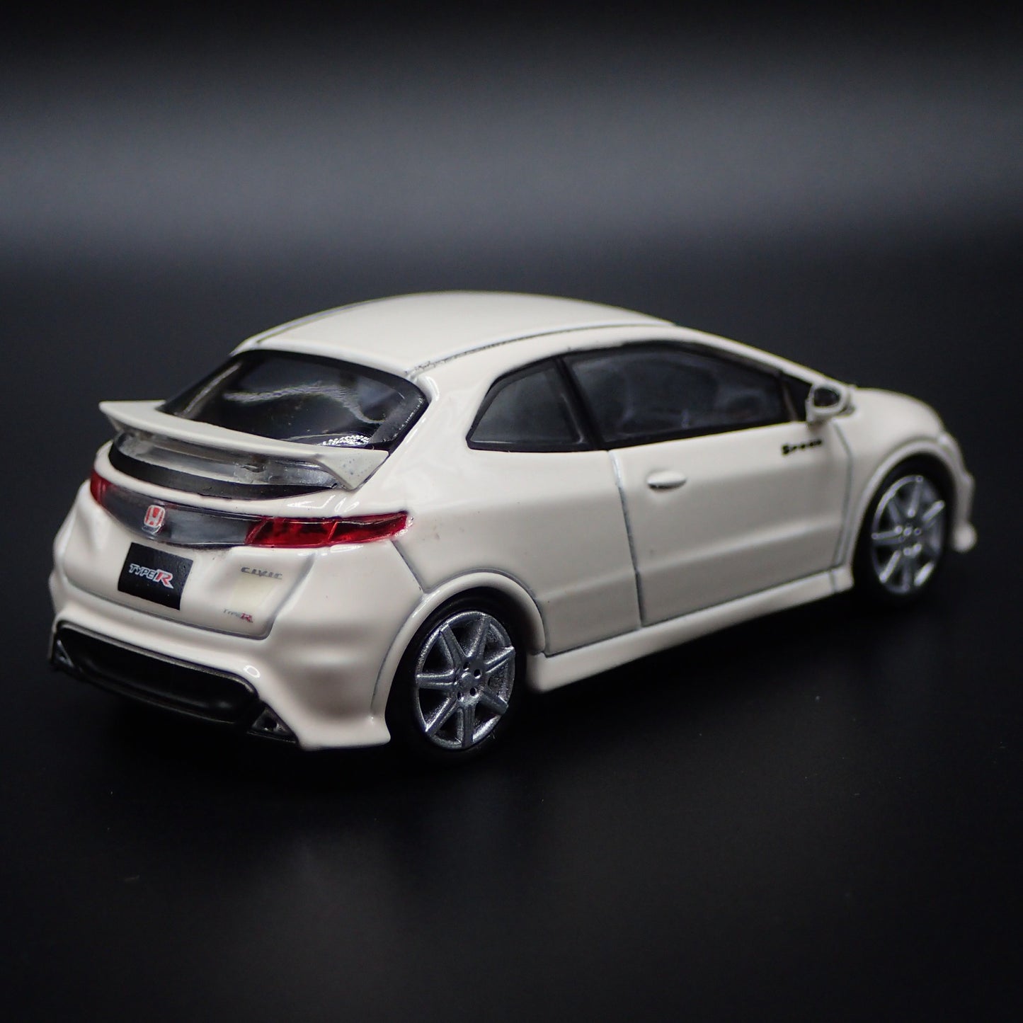 2007-2011 HONDA CIVIC TYPE R FN2 EURO SPOON 1:64 SCALE DIORAMA DIECAST MODEL CAR