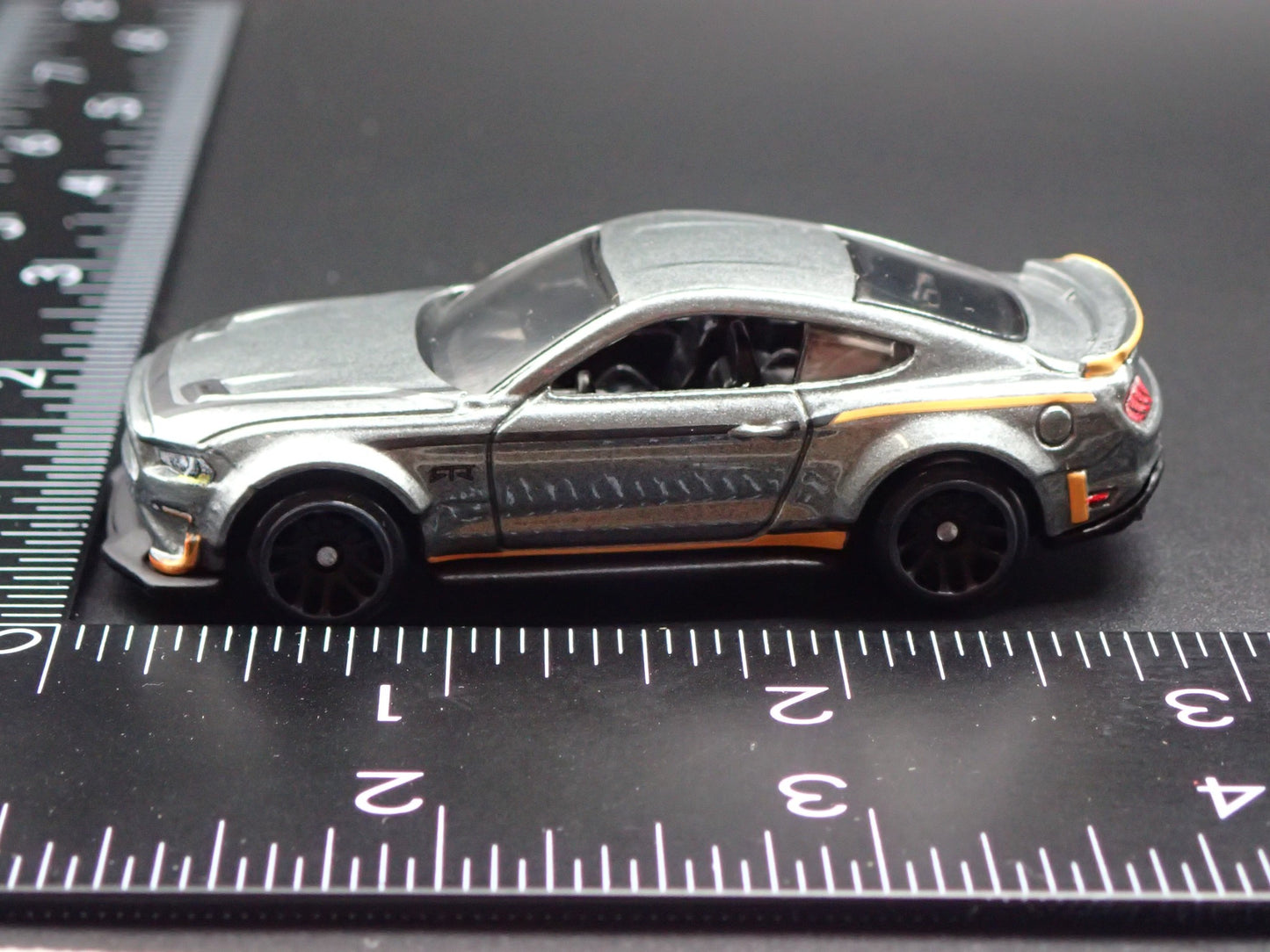 2015-2023 FORD MUSTANG RTR SPEC 5 DRIFT CAR 1/64 SCALE DIORAMA DIECAST MODEL CAR