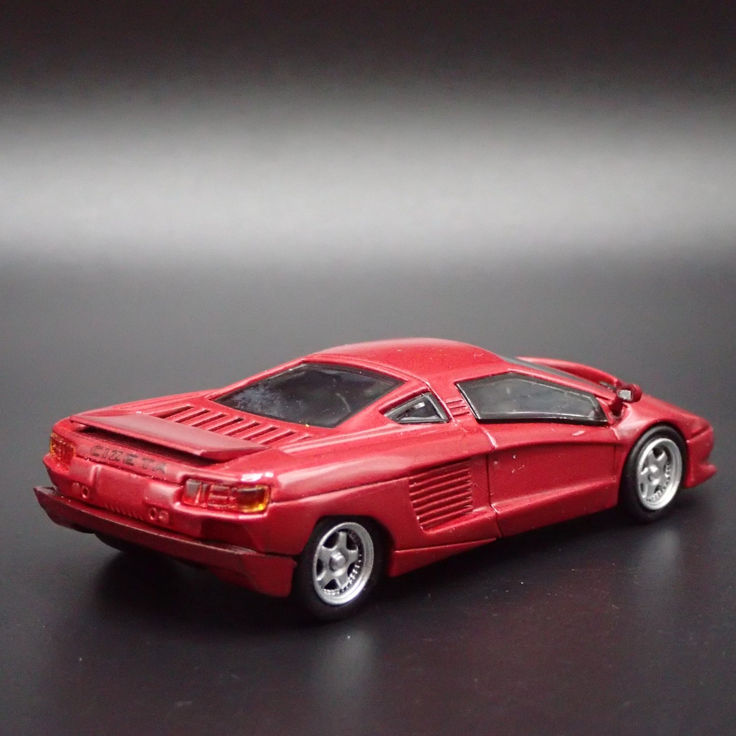 1991-2003 CIZETA V16T SUPER CAR 1:64 SCALE COLLECTIBLE DIORAMA DIECAST MODEL CAR