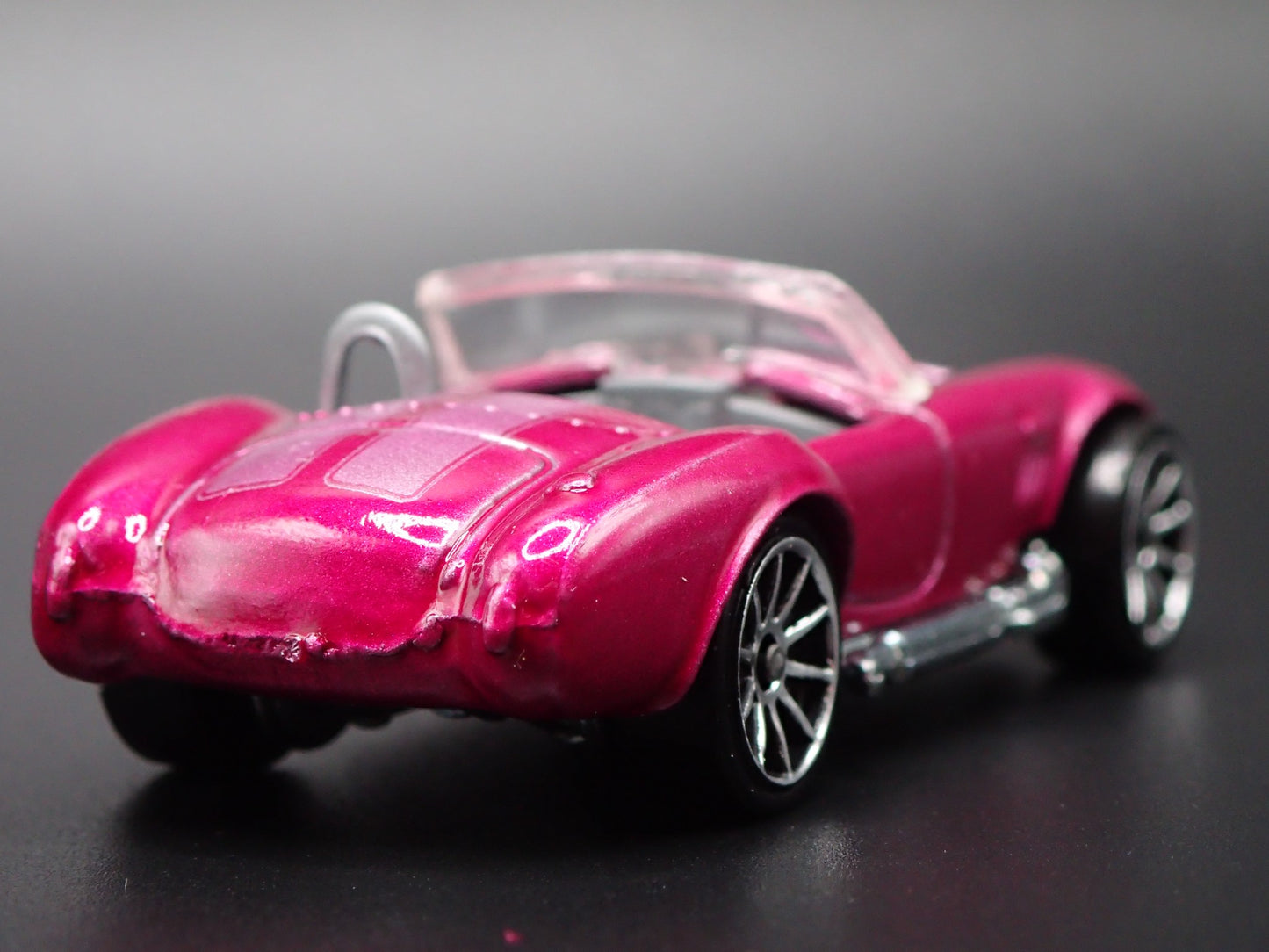 1965 65 SHELBY COBRA 427 S/C PURPLE 1:64 SCALE COLLECTIBLE DIECAST MODEL CAR