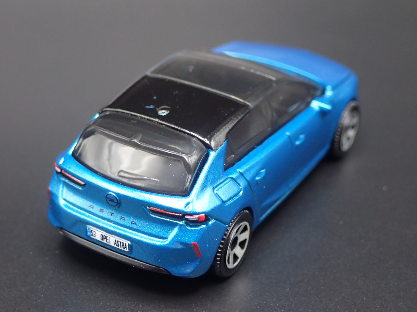 2021-2025 OPEL ASTRA 4 DOOR 1:64 SCALE COLLECTIBLE DIORAMA DIECAST MODEL CAR