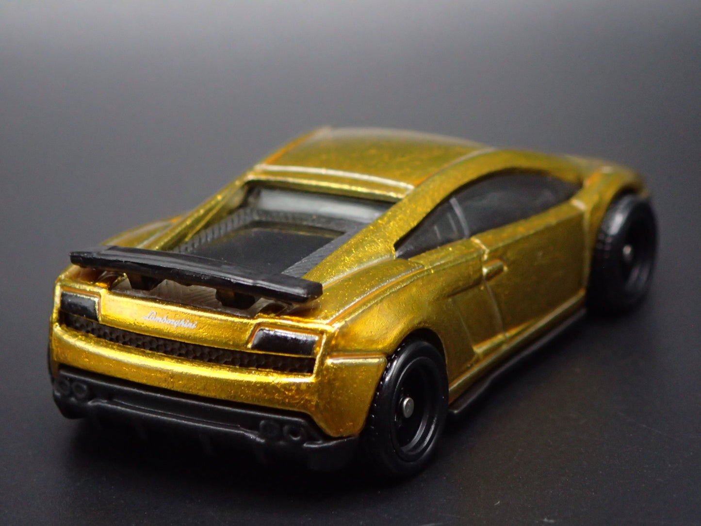 LAMBORGHINI GALLARDO LP 570-4 SUPERLEGGERA GOLD 1:64 SCALE DIECAST MODEL CAR