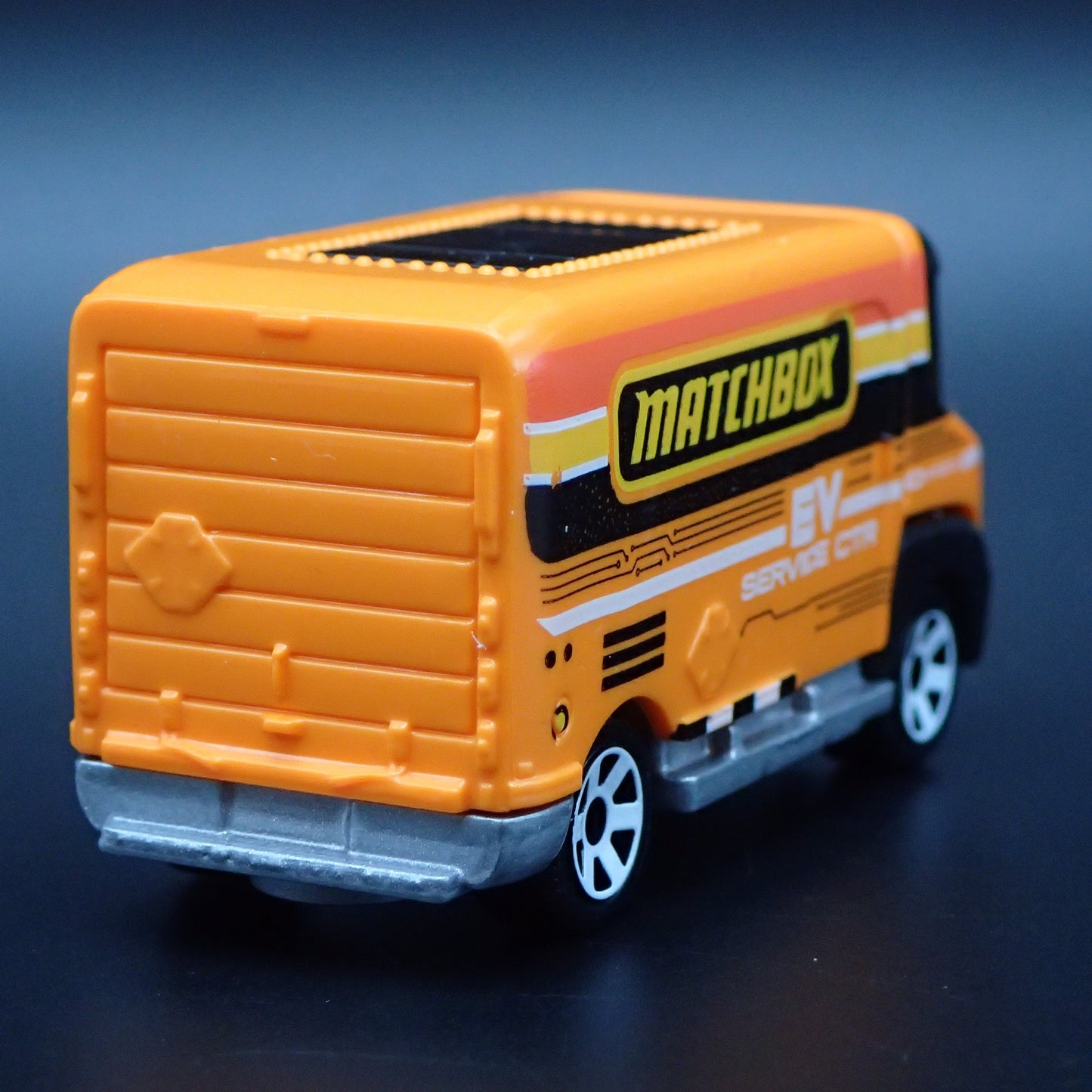 2009-2013 INTERNATIONAL eSTAR ELECTRIC VEHICLE VAN 1:64 SCALE DIECAST MODEL CAR