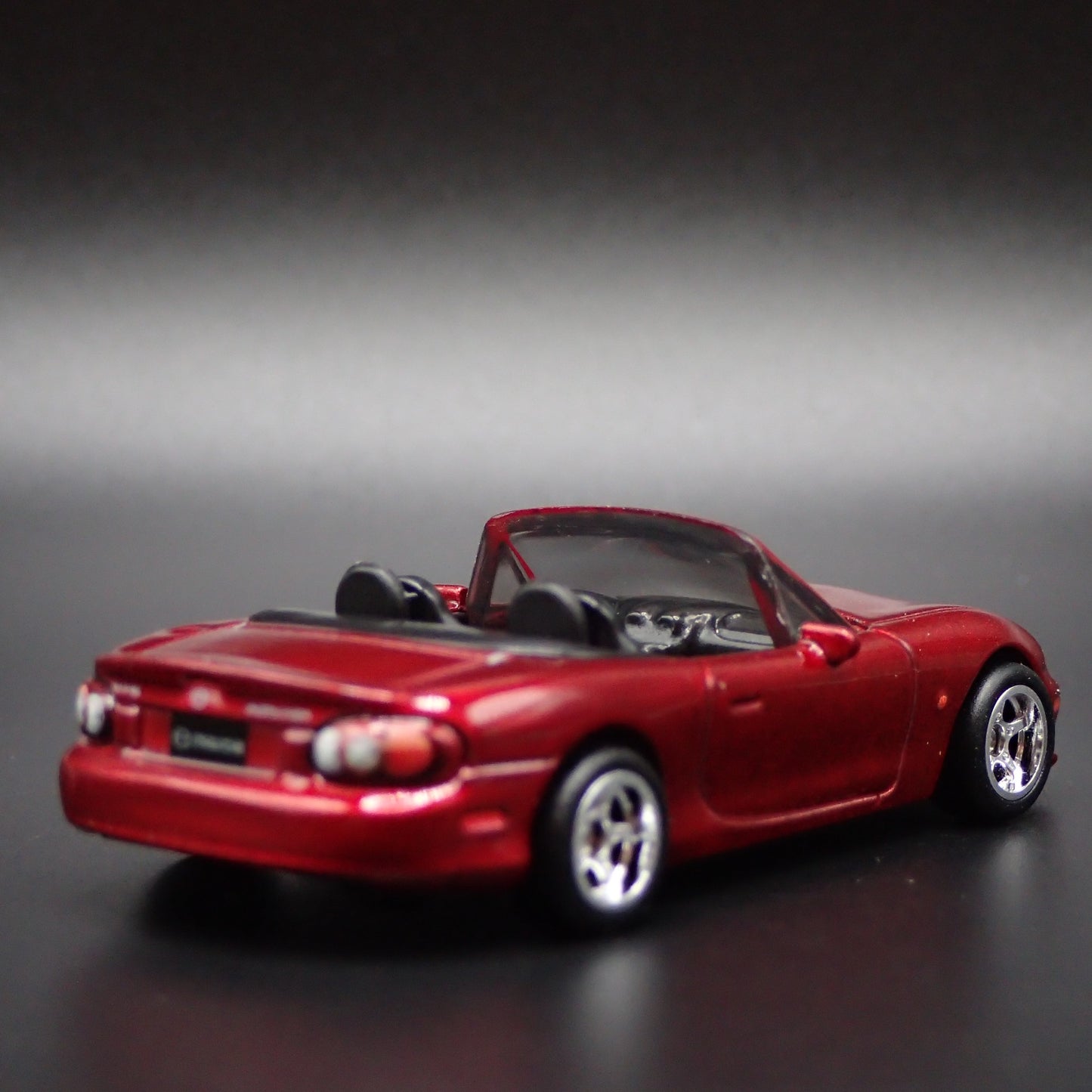 1999-2004 MAZDA MX5 MIATA MIATA NB RED 1:64 SCALE DIORAMA DIECAST MODEL CAR