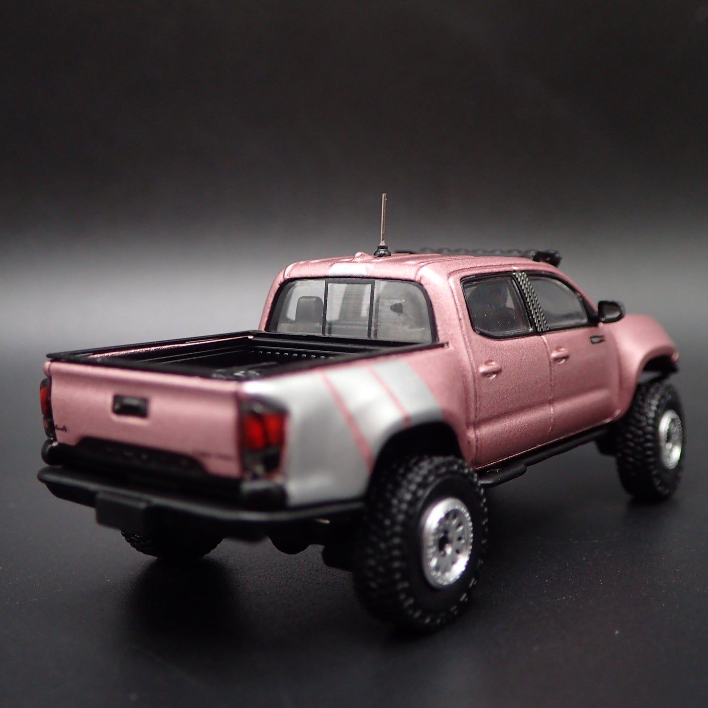 2016-2023 TOYOTA TACOMA PICKUP TRUCK TRD 1:64 SCALE DIORAMA DIECAST MODEL CAR