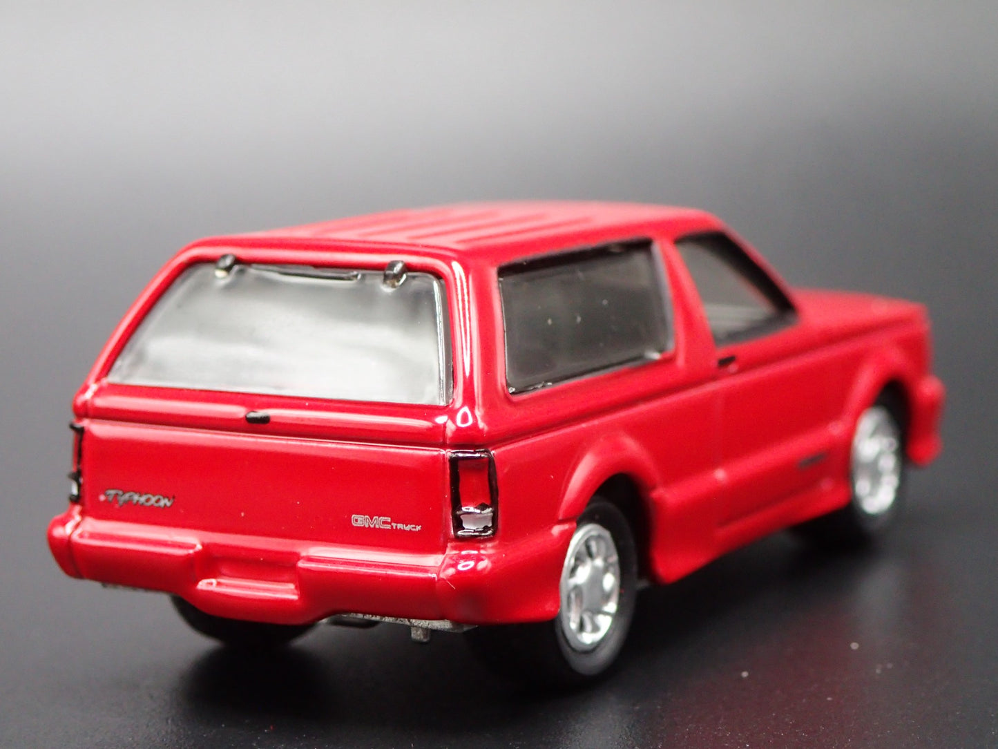 1992 92 GMC TYPHOON SUV RED 1/64 SCALE LIMITED EDITION DIORAMA DIECAST MODEL CAR