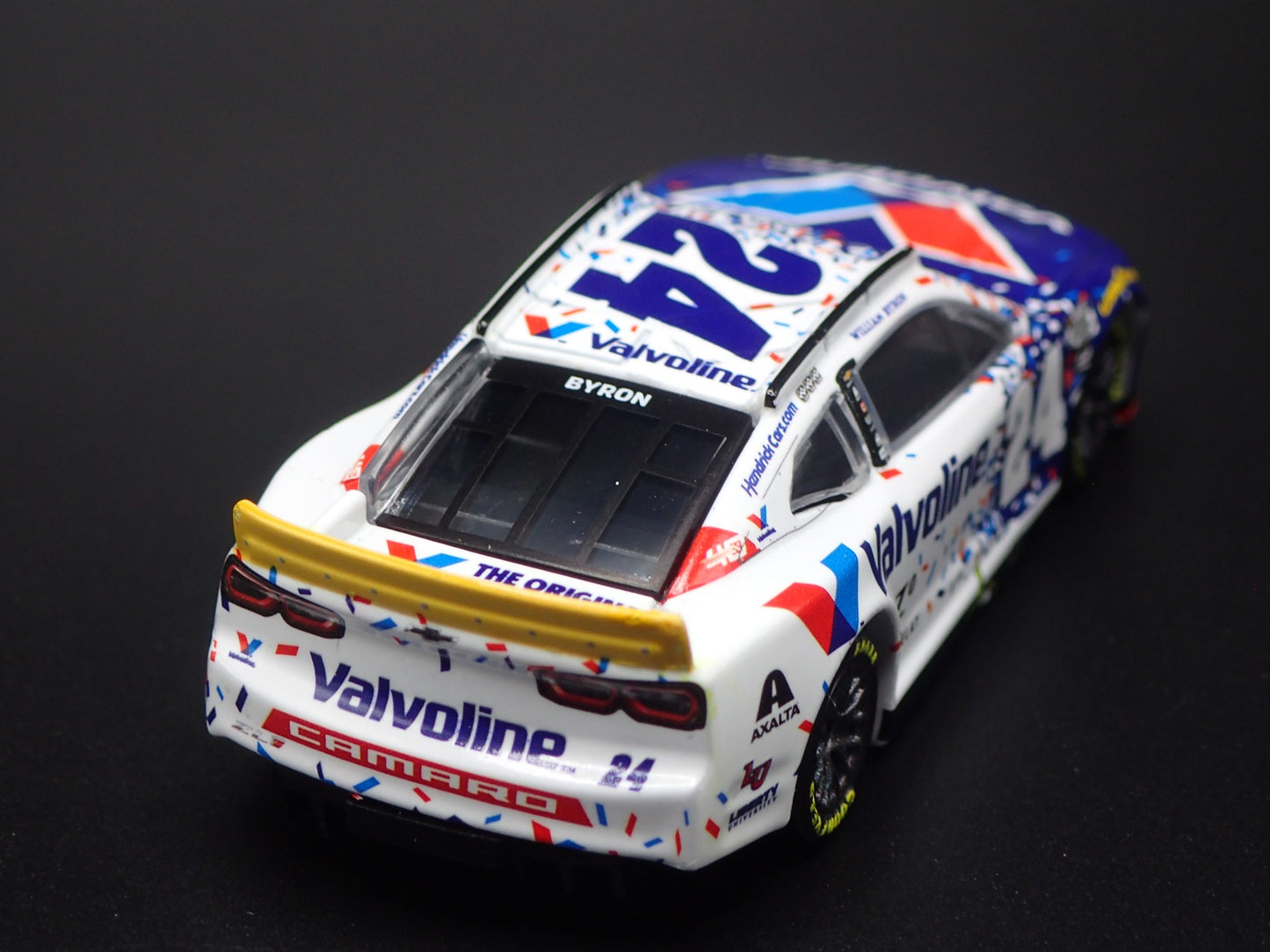 2024 24 CHEVY CAMARO ZL1 #24 WILLIAM BYRON VALVOLINE NASCAR 1:64 DIECAST CAR