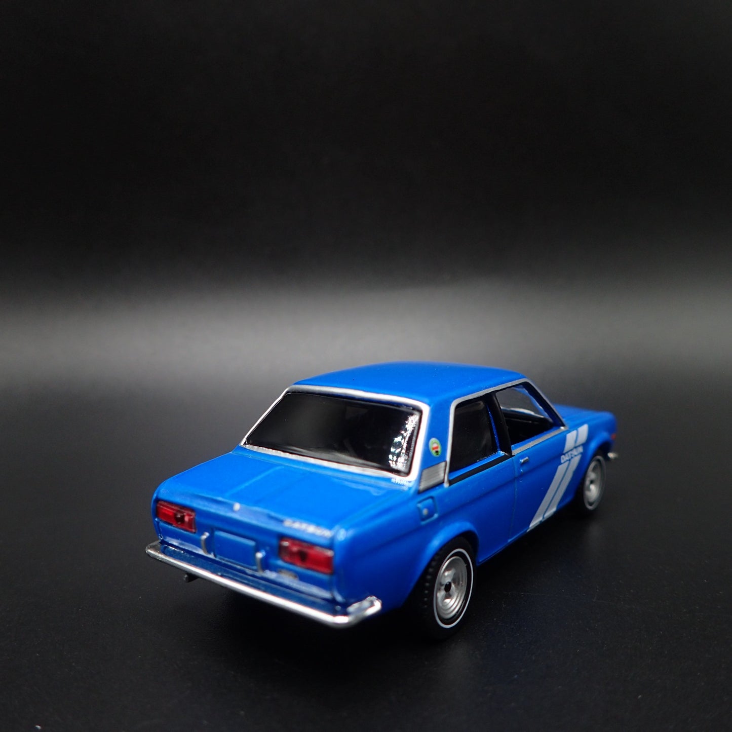 1967-1973 DATSUN 510 2 TWO DOOR 1:64 SCALE COLLECTIBLE DIORAMA DIECAST MODEL CAR