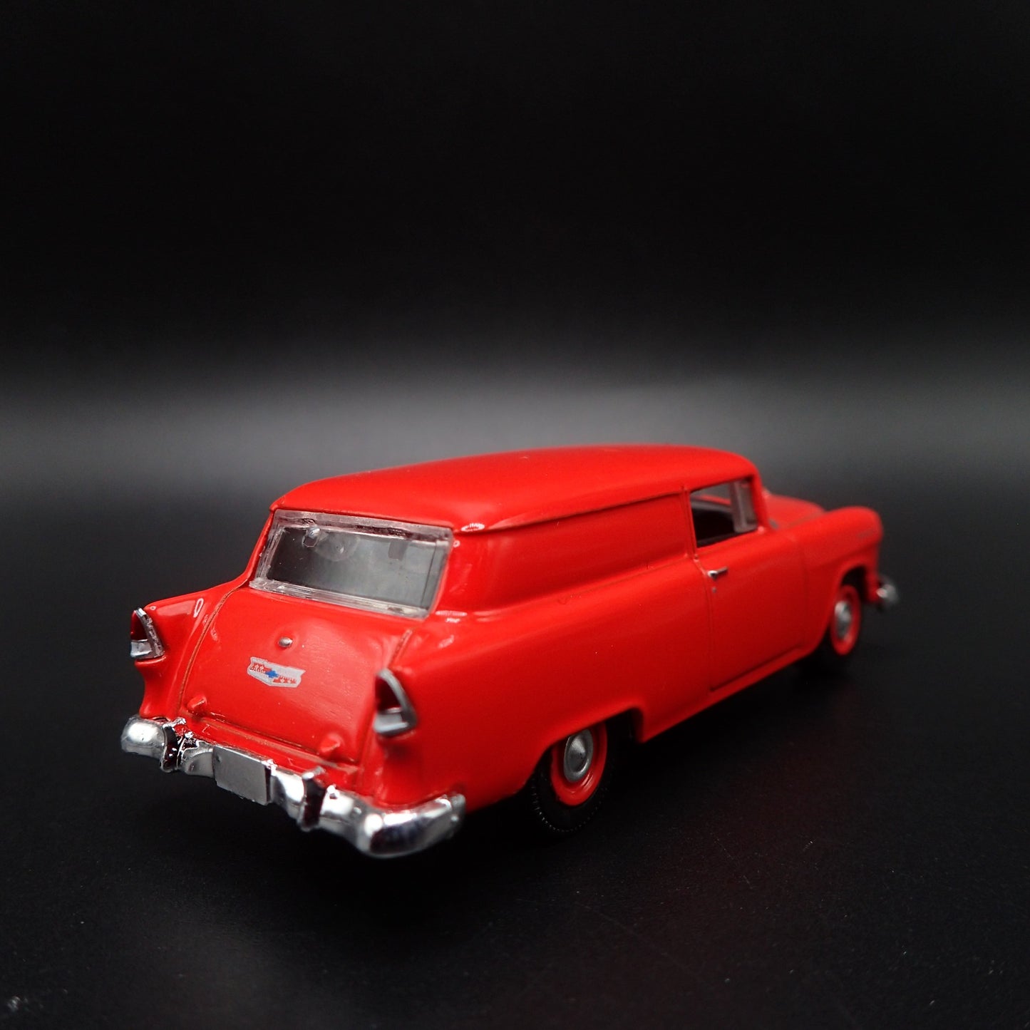 1955 55 CHEVY CHEVROLET SEDAN DELIVERY RED 1:64 SCALE DIORAMA DIECAST MODEL CAR