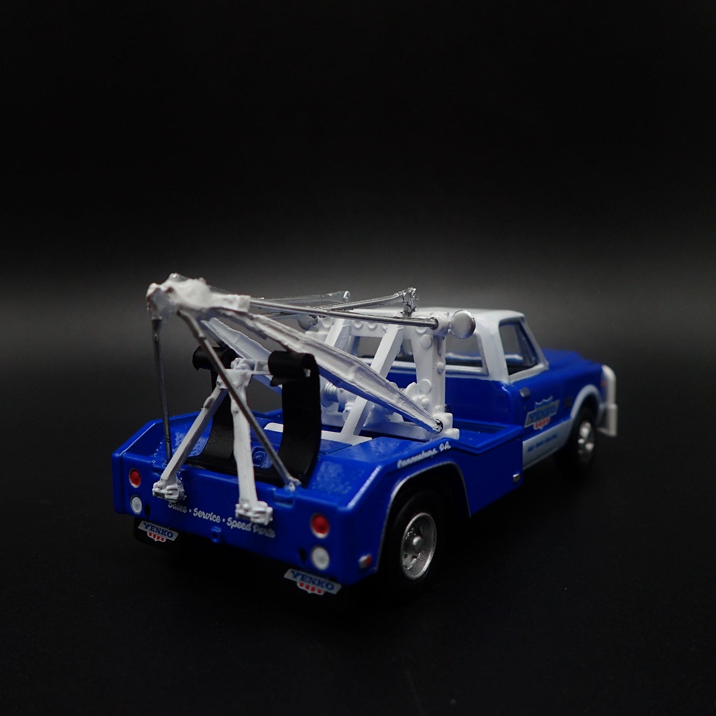 1969 69 CHEVY CHEVROLET C30 DUALLY YENKO TOW TRUCK 1:64 SCALE DIECAST MODEL CAR