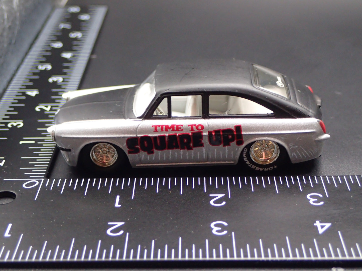 1961-1973 VW VOLKSWAGEN FASTBACK 1600 TL 1/64 SCALE DIORAMA DIECAST MODEL CAR