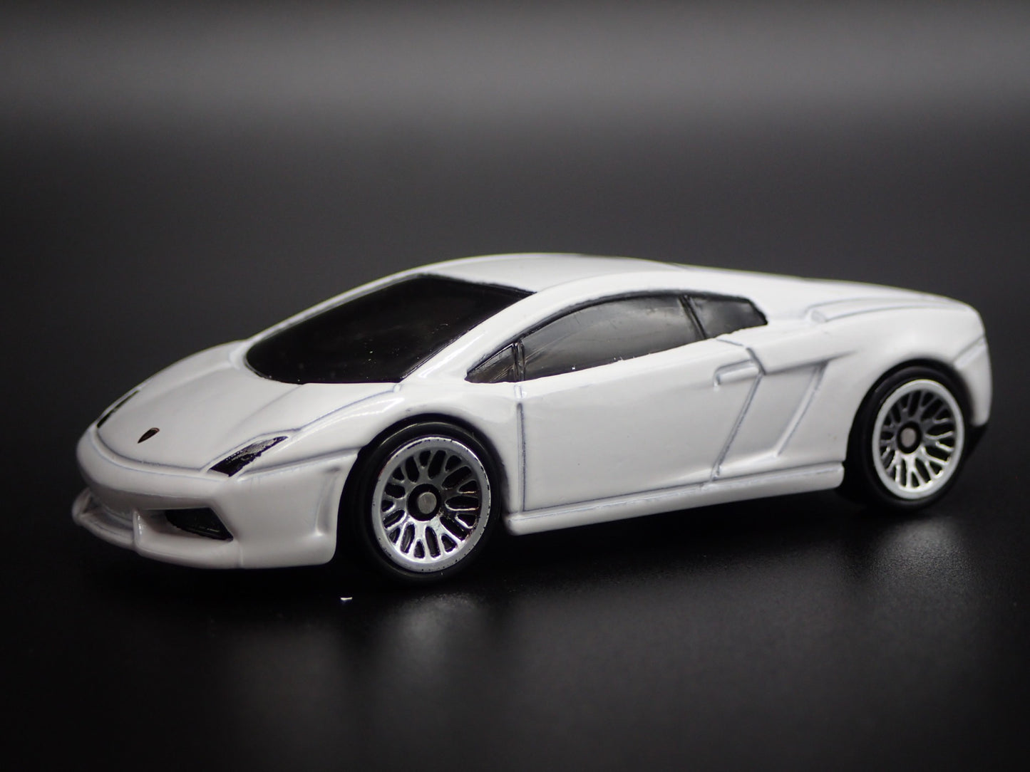 2008-2013 LAMBORGHINI GALLARDO LP 560-4 SUPER CAR 1:64 SCALE DIECAST MODEL CAR