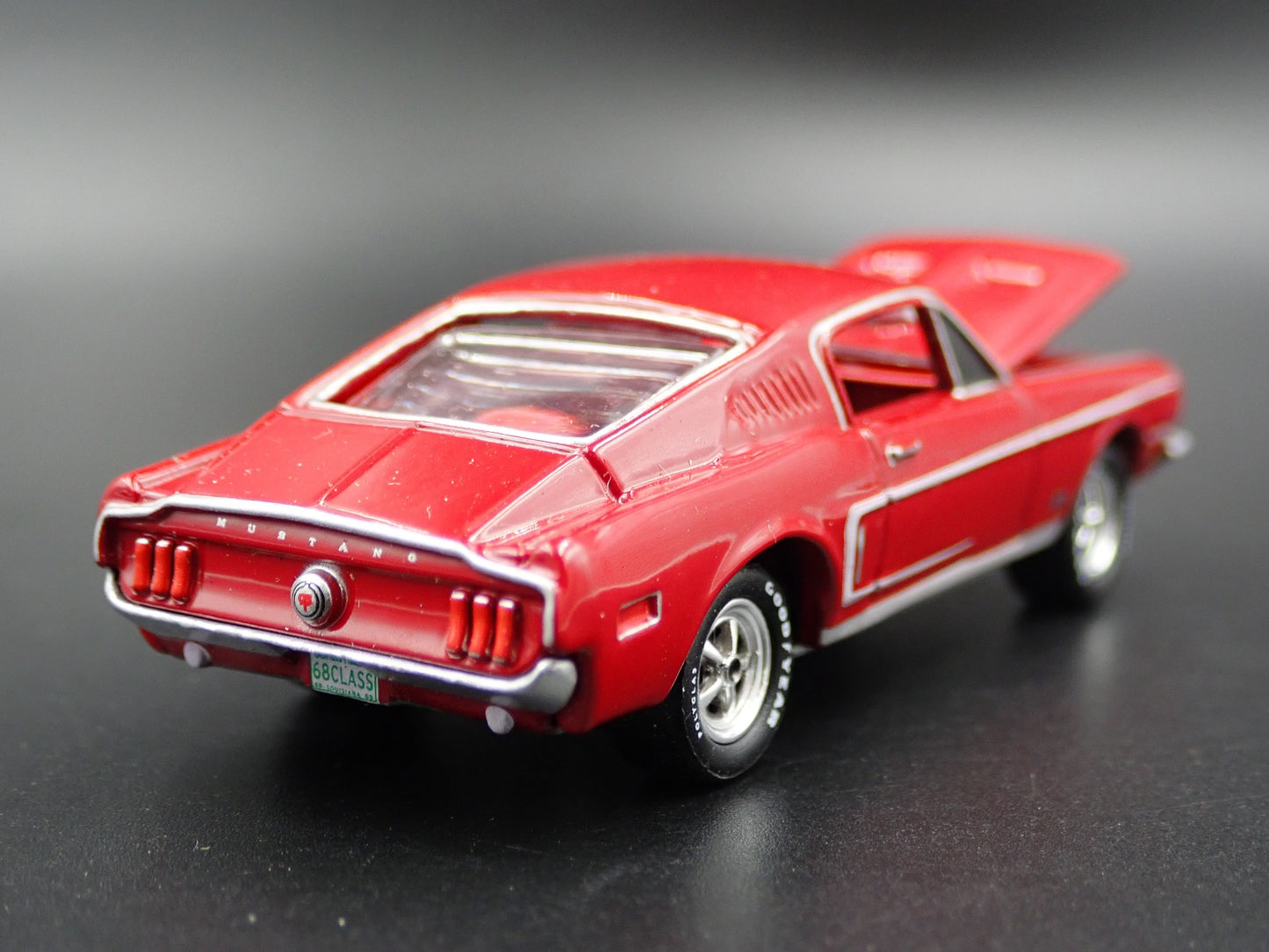 1968 68 FORD MUSTANG GT FASTBACK RED 1/64 SCALE DIORAMA DIECAST MODEL CAR