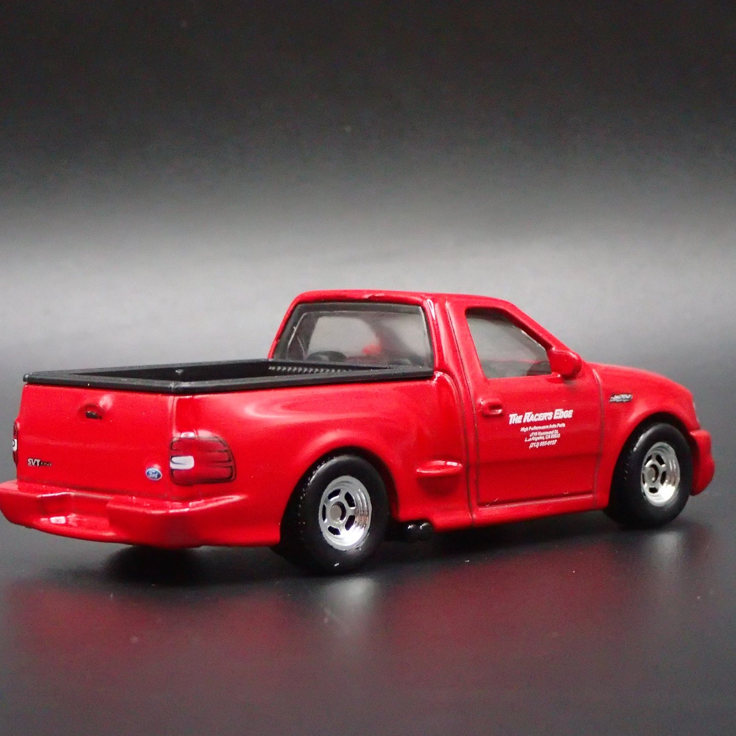 1999-2004 FORD SVT F150 LIGHTNING PICKUP TRUCK RED 1:64 SCALE DIECAST MODEL CAR