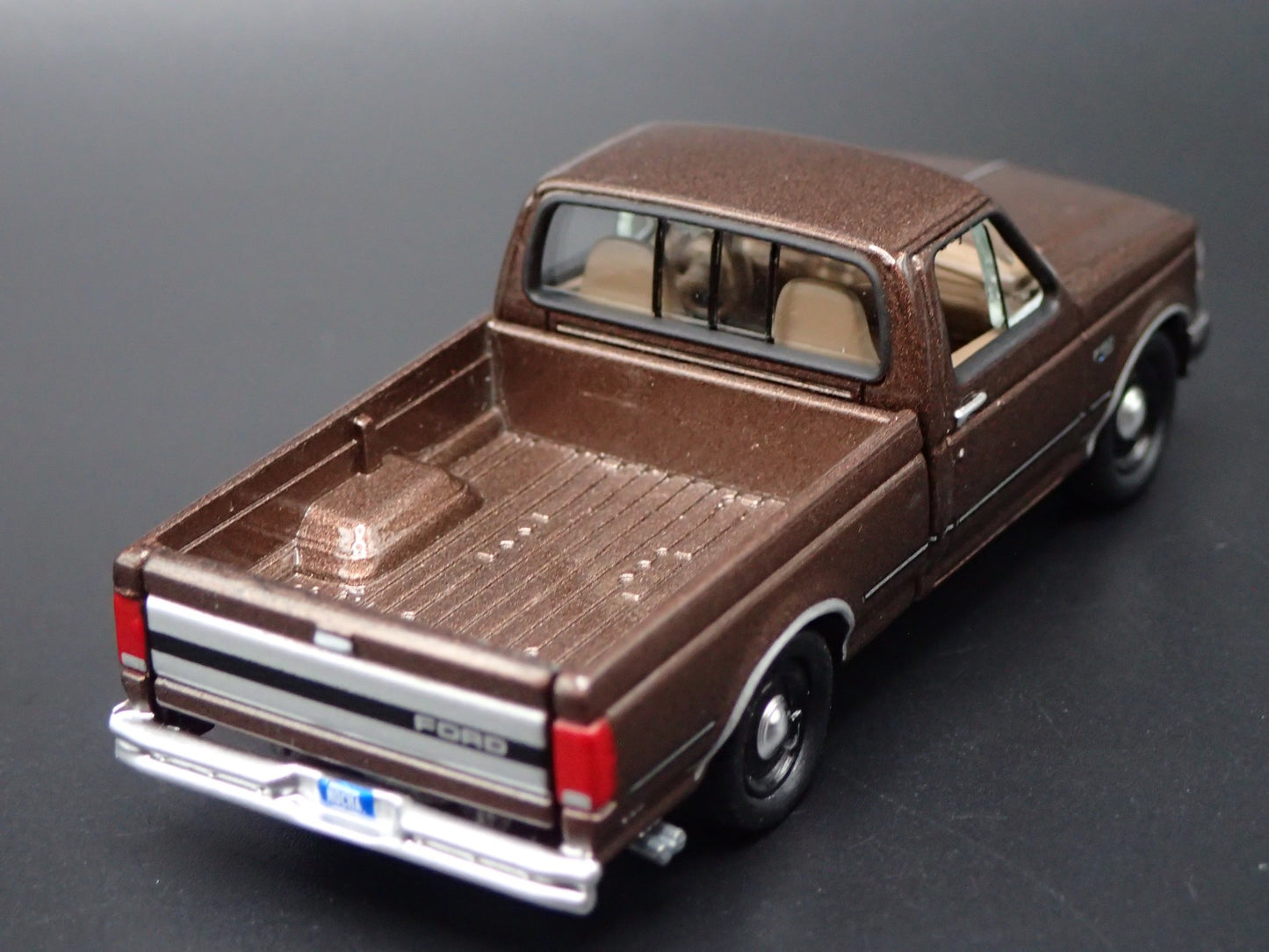 1993 93 FORD F150 PICKUP TRUCK BROWN 1:64 SCALE COLLECTIBLE DIECAST MODEL CAR